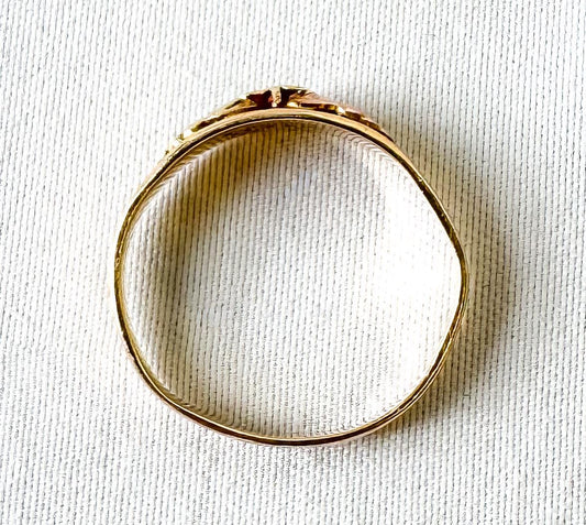 Vintage 10K JCO Black Hills Gold Infinity Leaf Band Ring, Sz. 3.5, Dainty Simple Everyday Stackable Ring