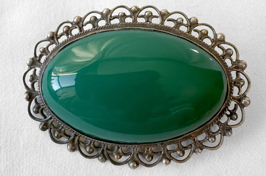 Vintage Mexico Sterling Silver Chrysoprase Cabochon Filigree Oval 2 Inch Brooch Pin