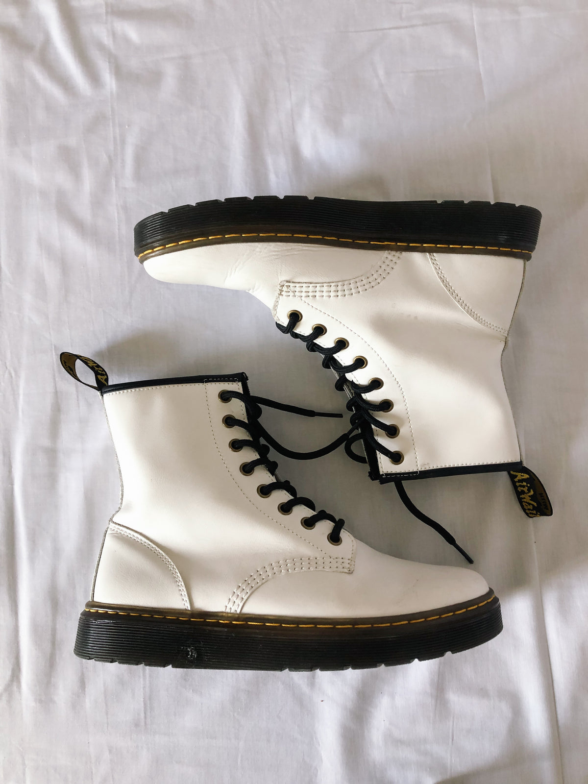 Dr. Martens Zavala White Leather Combat Boots, Men's sz 7 / Women's sz 8