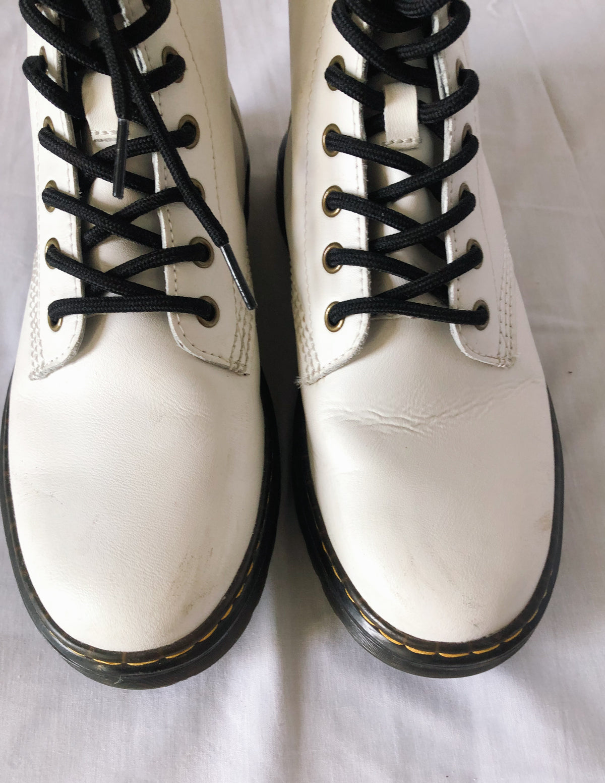 Dr. Martens Zavala White Leather Combat Boots, Men's sz 7 / Women's sz 8
