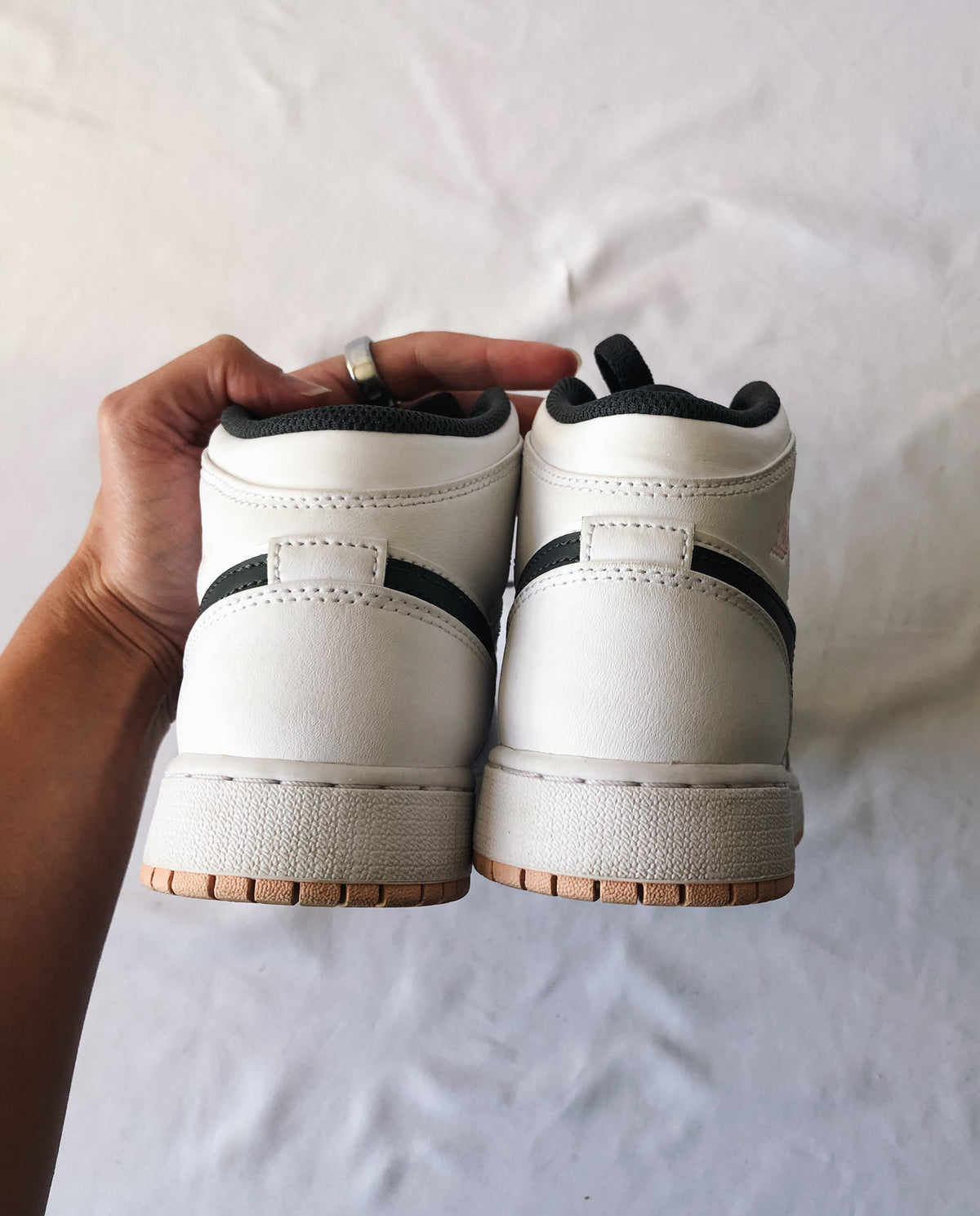 Nike Air Jordan 1 Mid GS Arctic Orange White Sneakers, Sz. 6.5 Youth
