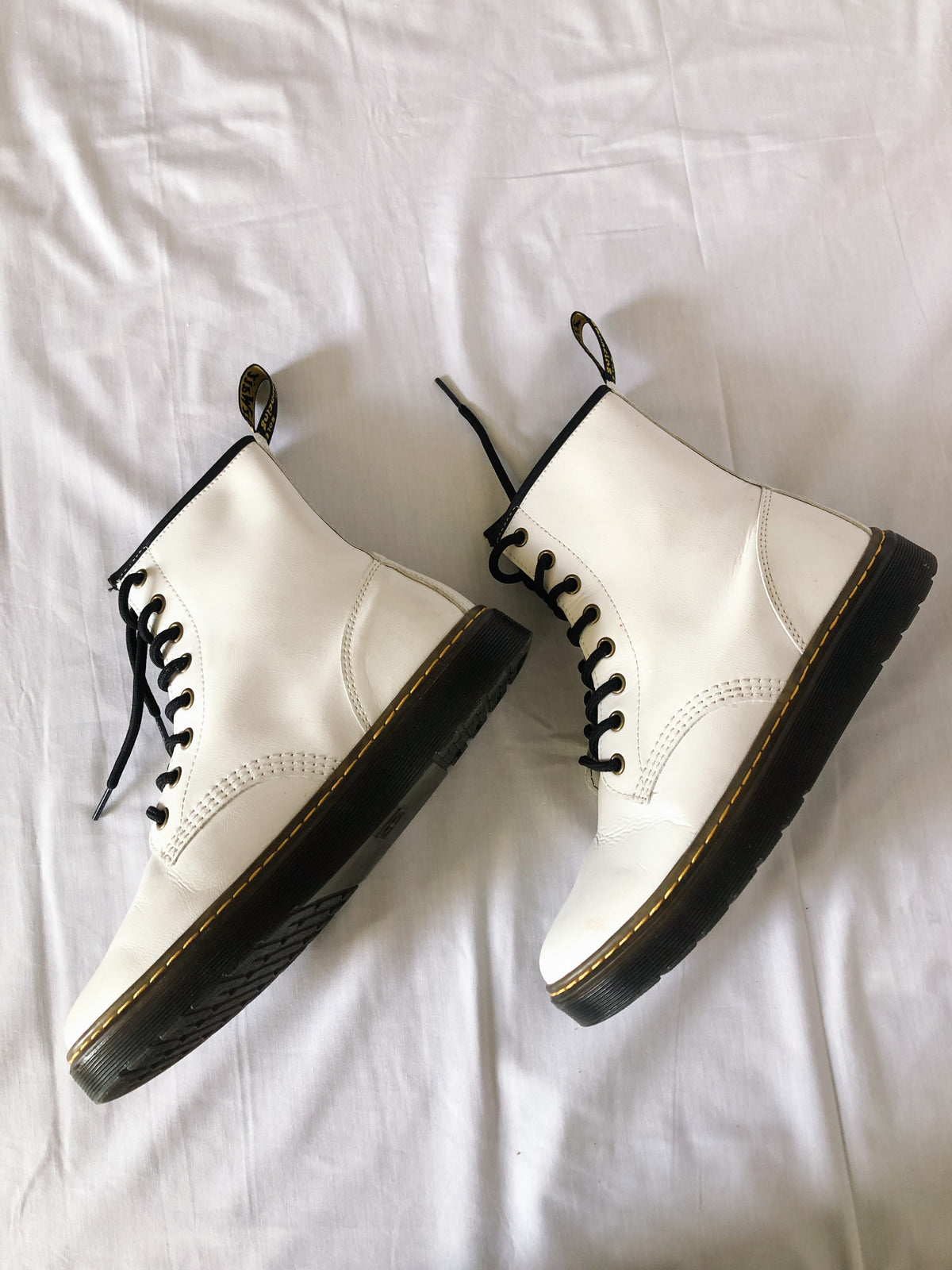 Dr. Martens Zavala White Leather Combat Boots, Men's sz 7 / Women's sz 8