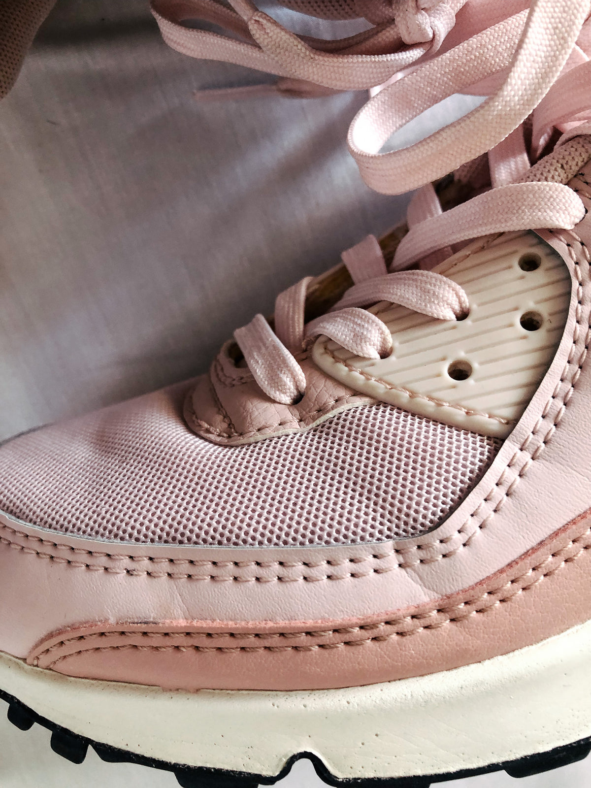 Light Pink Nike Air Max 90 Sneakers, Women's Size 8.5
