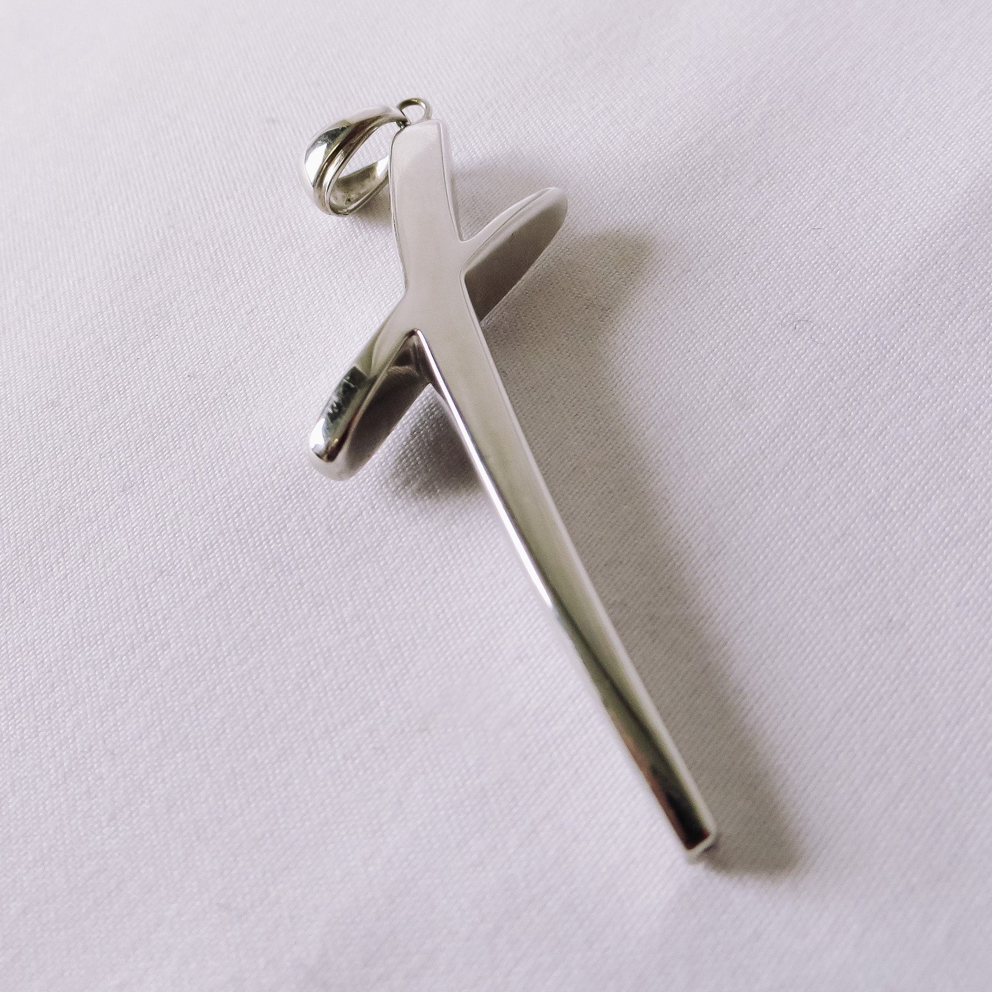 Vintage 18k Gold Made in Italy Hollow Abstract Cross, Gold Cross Pendant