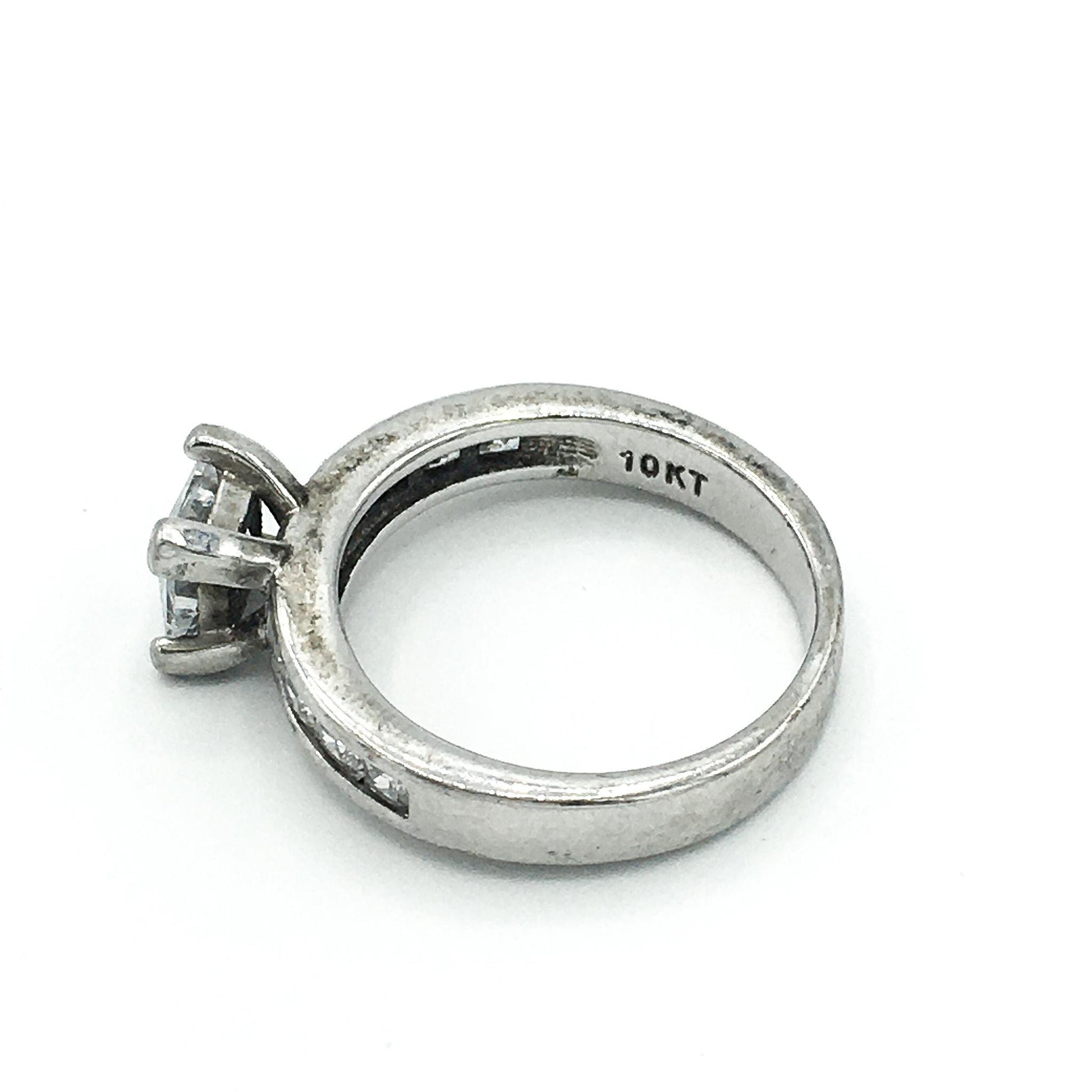 10K Cubic Zirconia Engagement Ring, Size 8