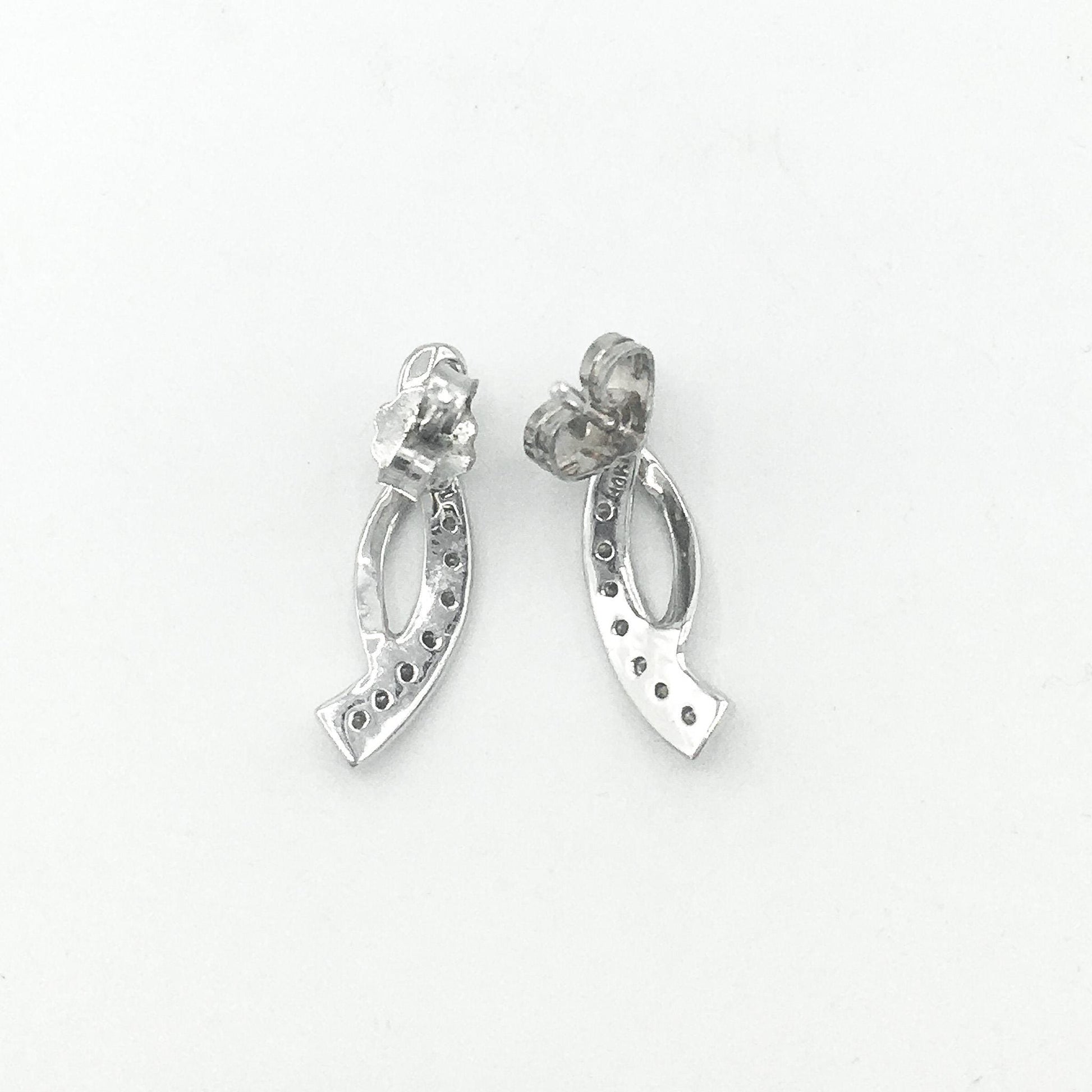 10K White Gold Diamond Chip Twist Stud Earrings