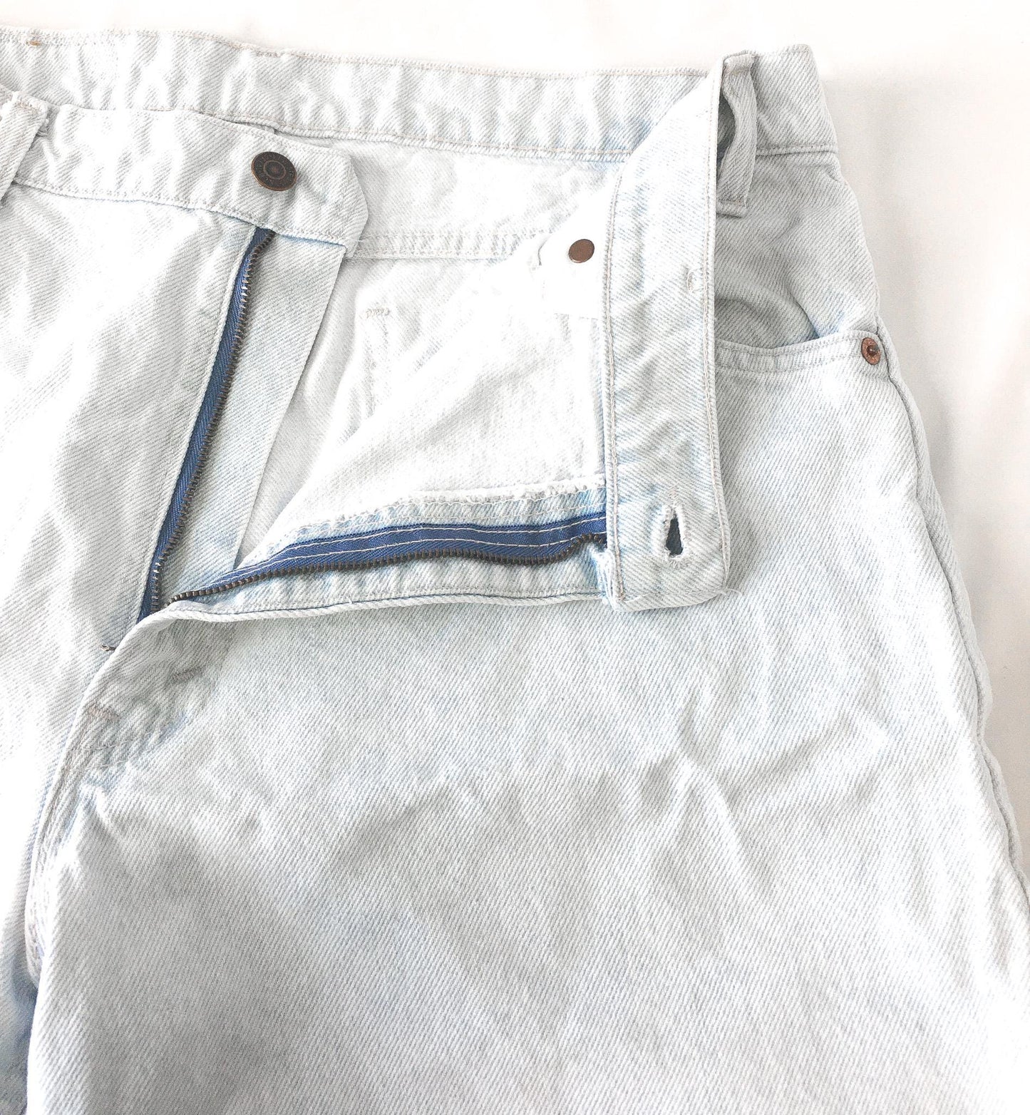 Vintage Levi's Orange Tab 550 Ultra Light Wash Denim Jean Shorts, Sz. 36", Unisex Levi's Jean Shorts