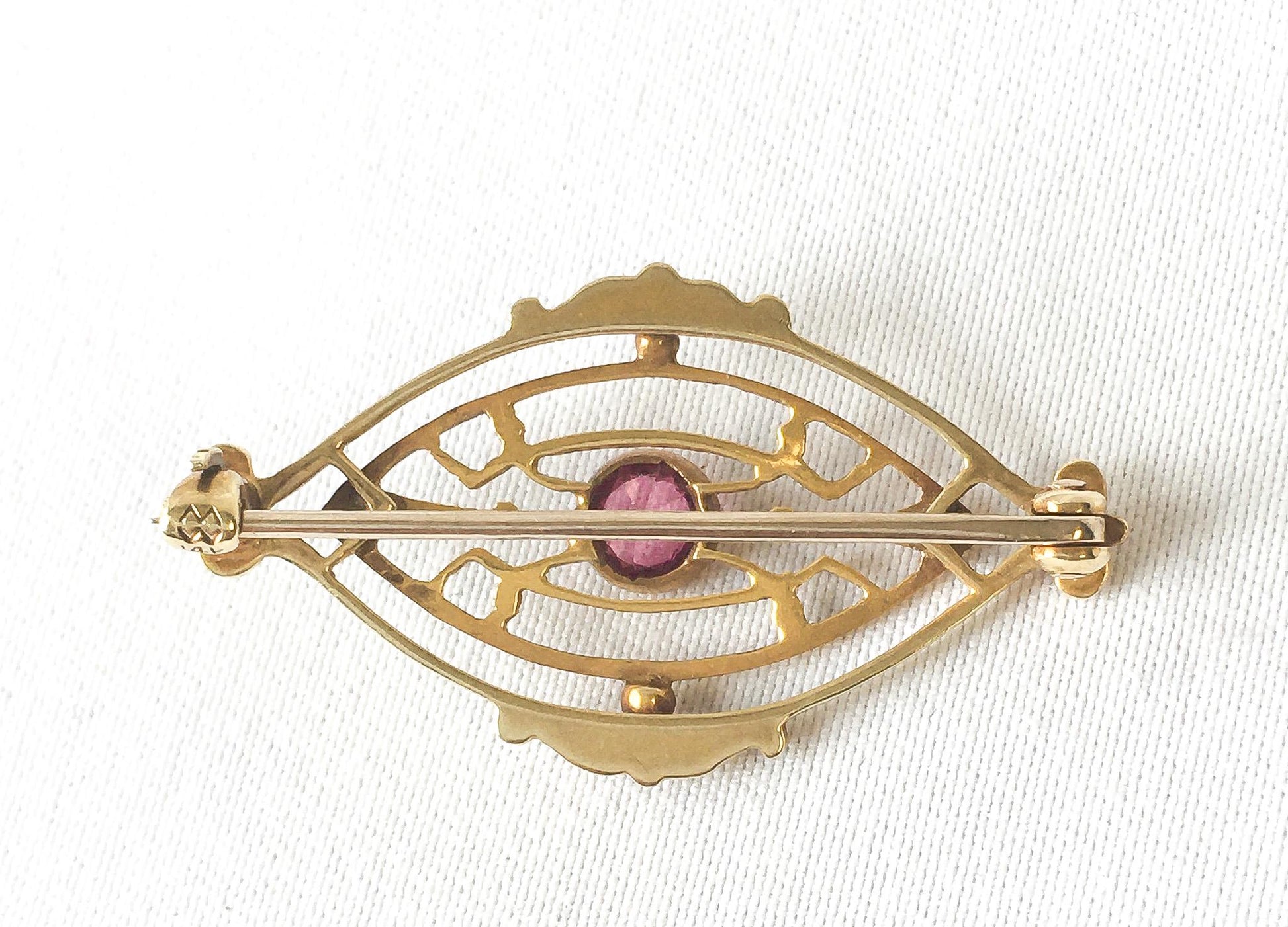 Vintage 14K Gold Pink Ruby Filigree Oval Brooch, Unique Edwardian Victorian Art Deco Style Brooch