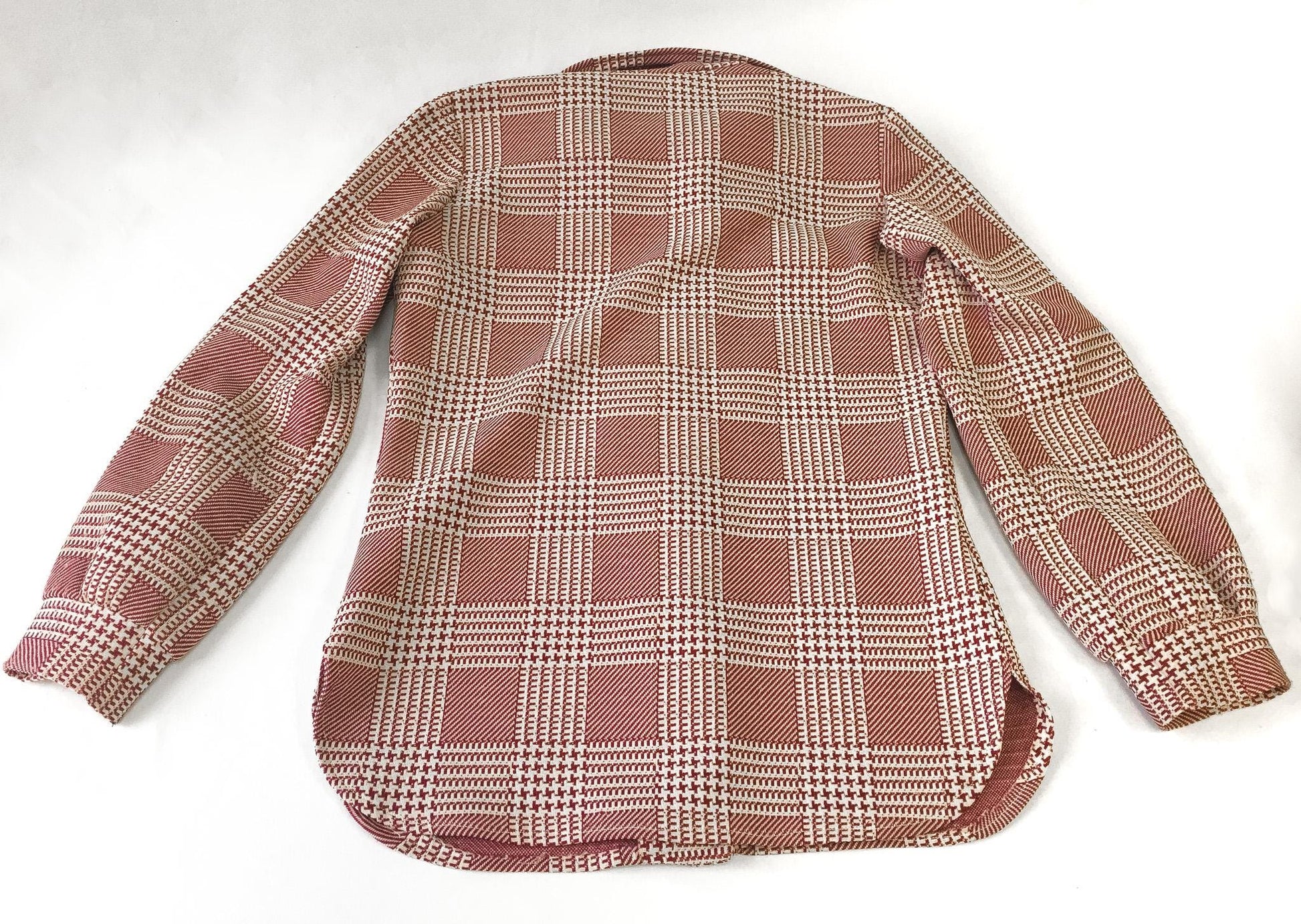 70s Red/White Houndstooth Patterned Button Up Blouse with Gold Accents, Approx. Women's Sz. M, Vintage Classy Minimalist Preppy Style Top