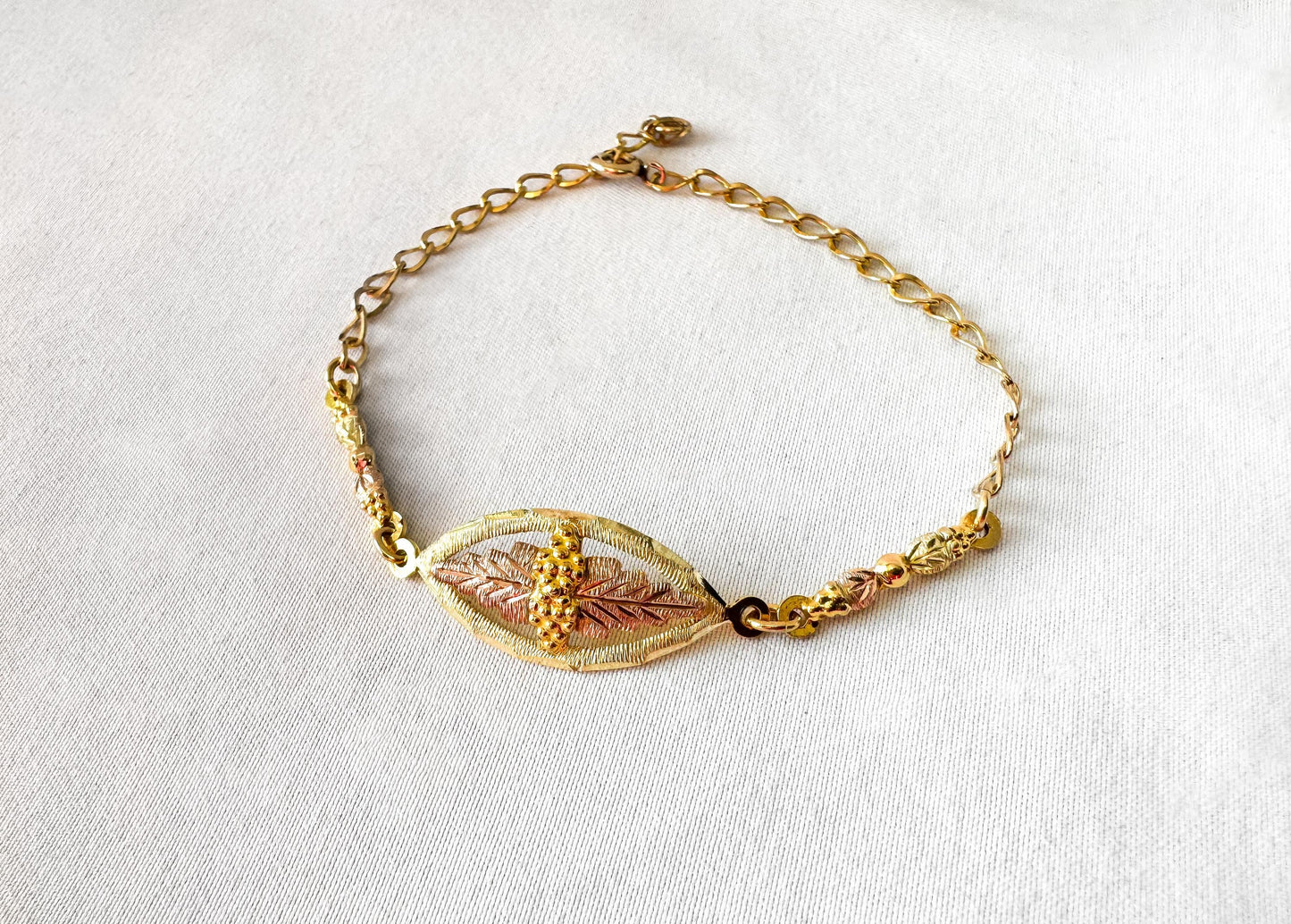 Vintage 12K 10K JCO Black Hills Gold Oval Leaf Motif 12K Gold Filled Chain Bracelet, 7.5"