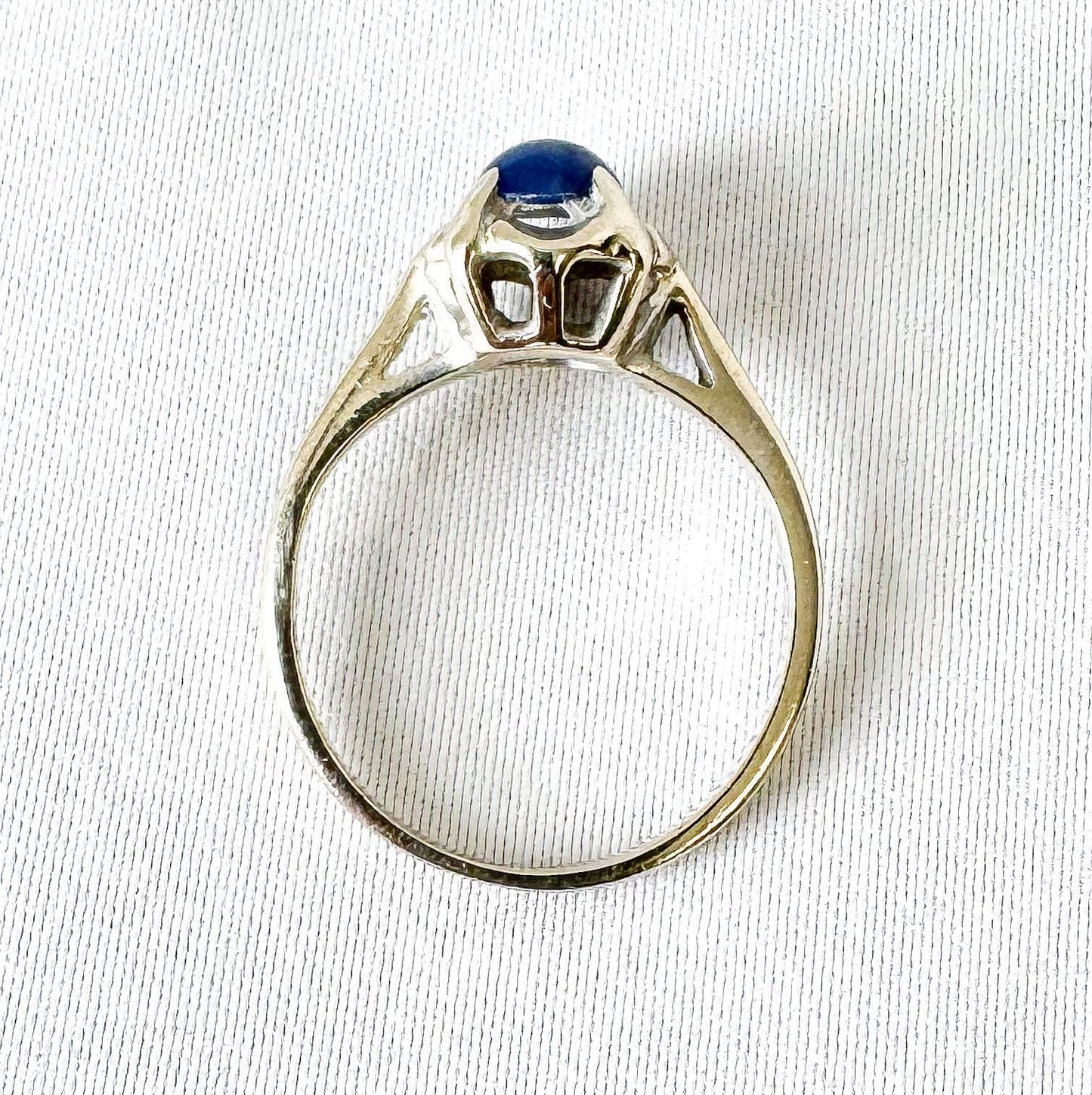 Vintage 10K Yellow Gold Blue Sapphire Flower Ring, Sz. 5, Dainty Everyday Simple Ring