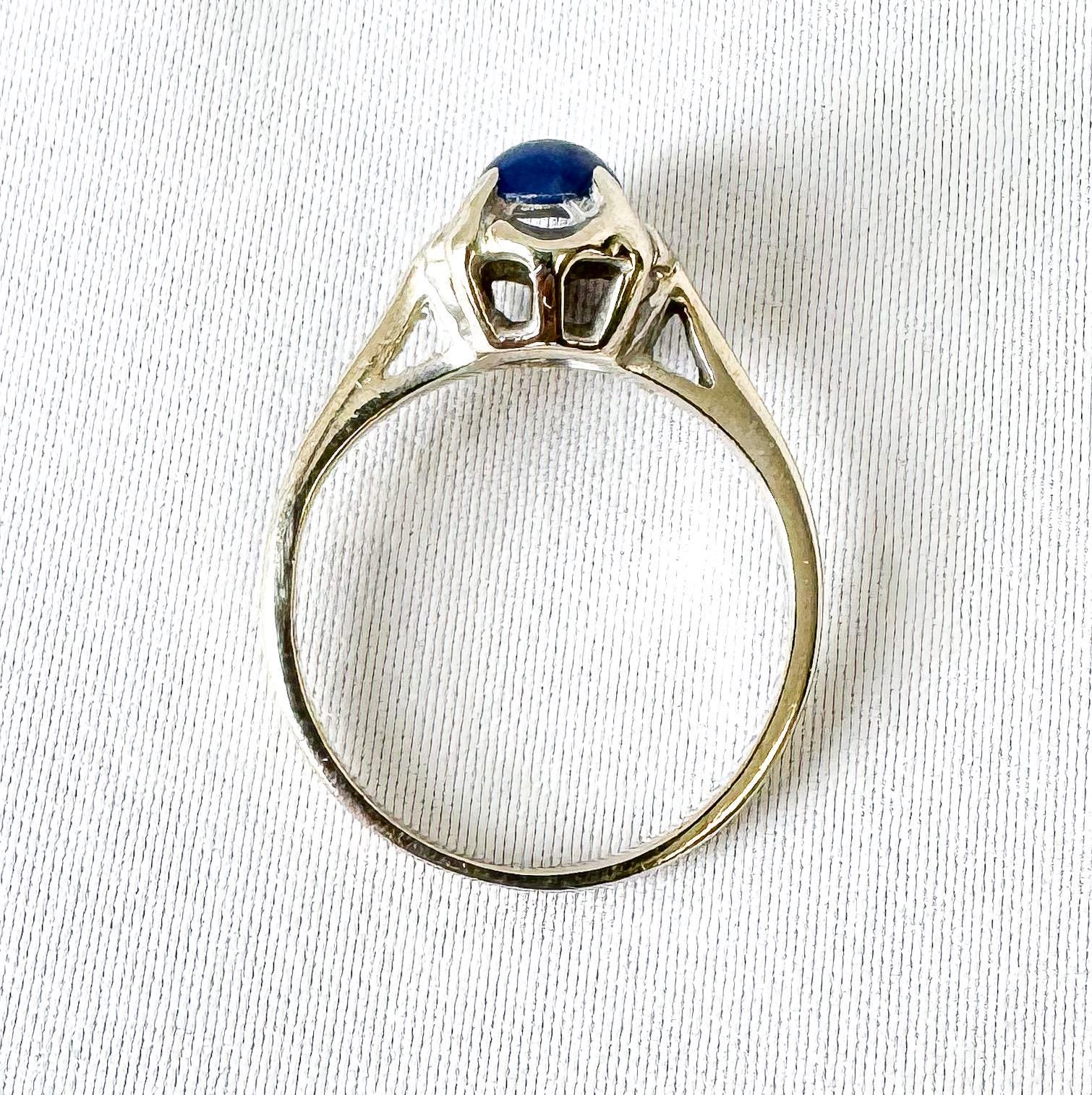 Vintage 10K Yellow Gold Blue Sapphire Flower Ring, Sz. 5, Dainty Everyday Simple Ring