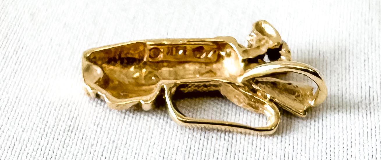 Vintage 14K Yellow Gold Michael Anthony Golf Bag with Clubs Pendant