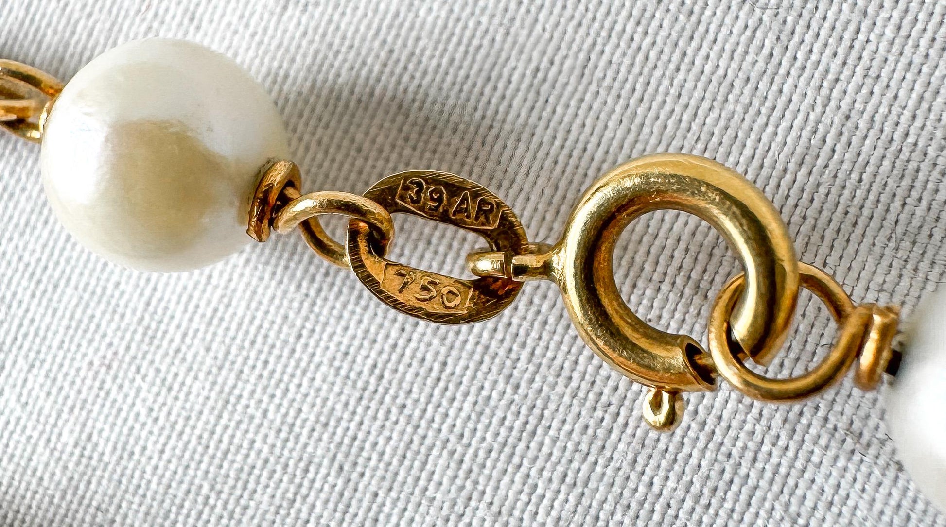 Vintage 18K 750 Pearl Blue Enamel Chain Bracelet, Approx. 7 Inches, Unique Simple Everyday Stackable Bracelet