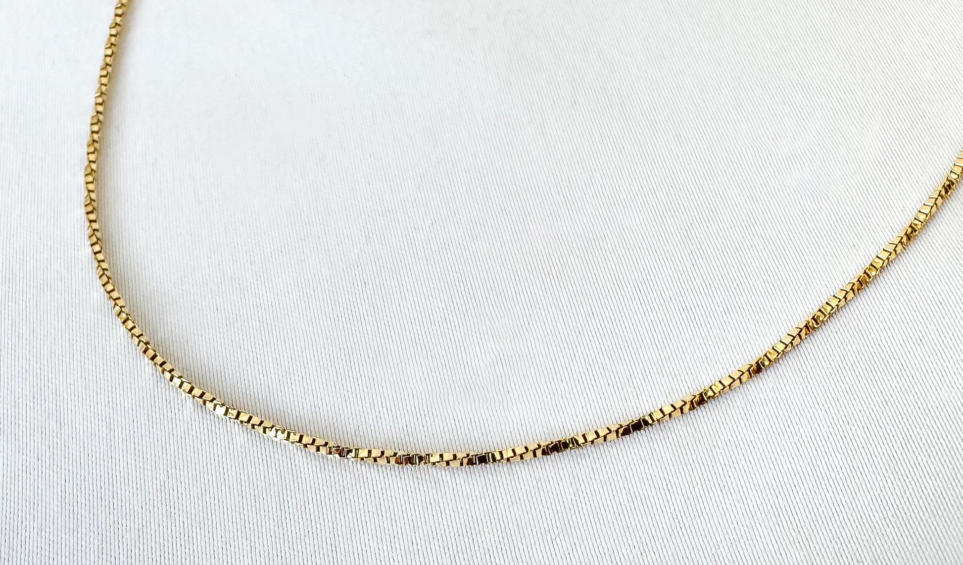 Vintage 14K Italy Yellow Gold Box Chain Necklace, Roughly 19.5", Roughly 1mm, Simple Dainty Everyday Minimalist Chain