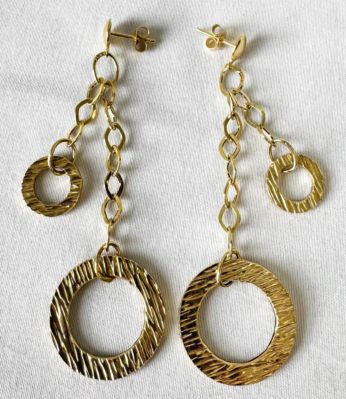 Vintage 14K Italy Yellow Gold Hollow Textured Circle Chain Dangle Stud Earrings, Lightweight Unique Retro Simple Minimalist Earrings
