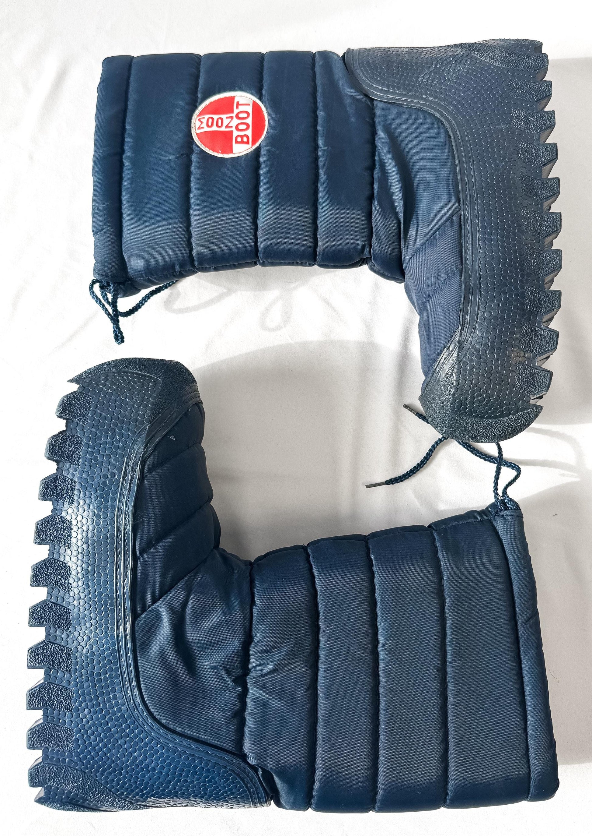 Vintage Navy Blue Moon Boots Platform Snow Ski Boots, Approx. Men's Sz. 10