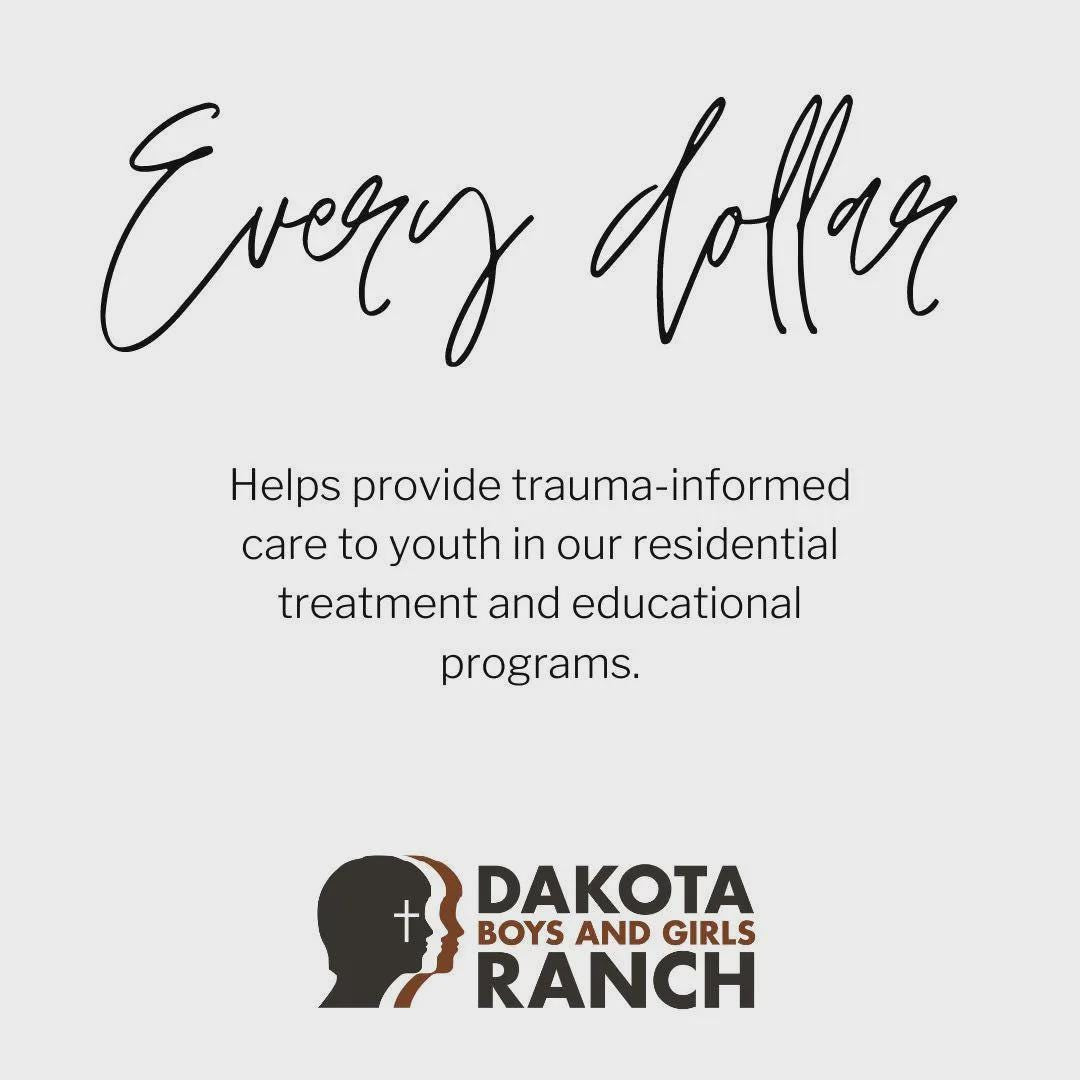 Vintage 10K Black Hills Gold Two Leaf Ring, Sz. 7.5, Simple Dainty Everyday Minimalist Ring
