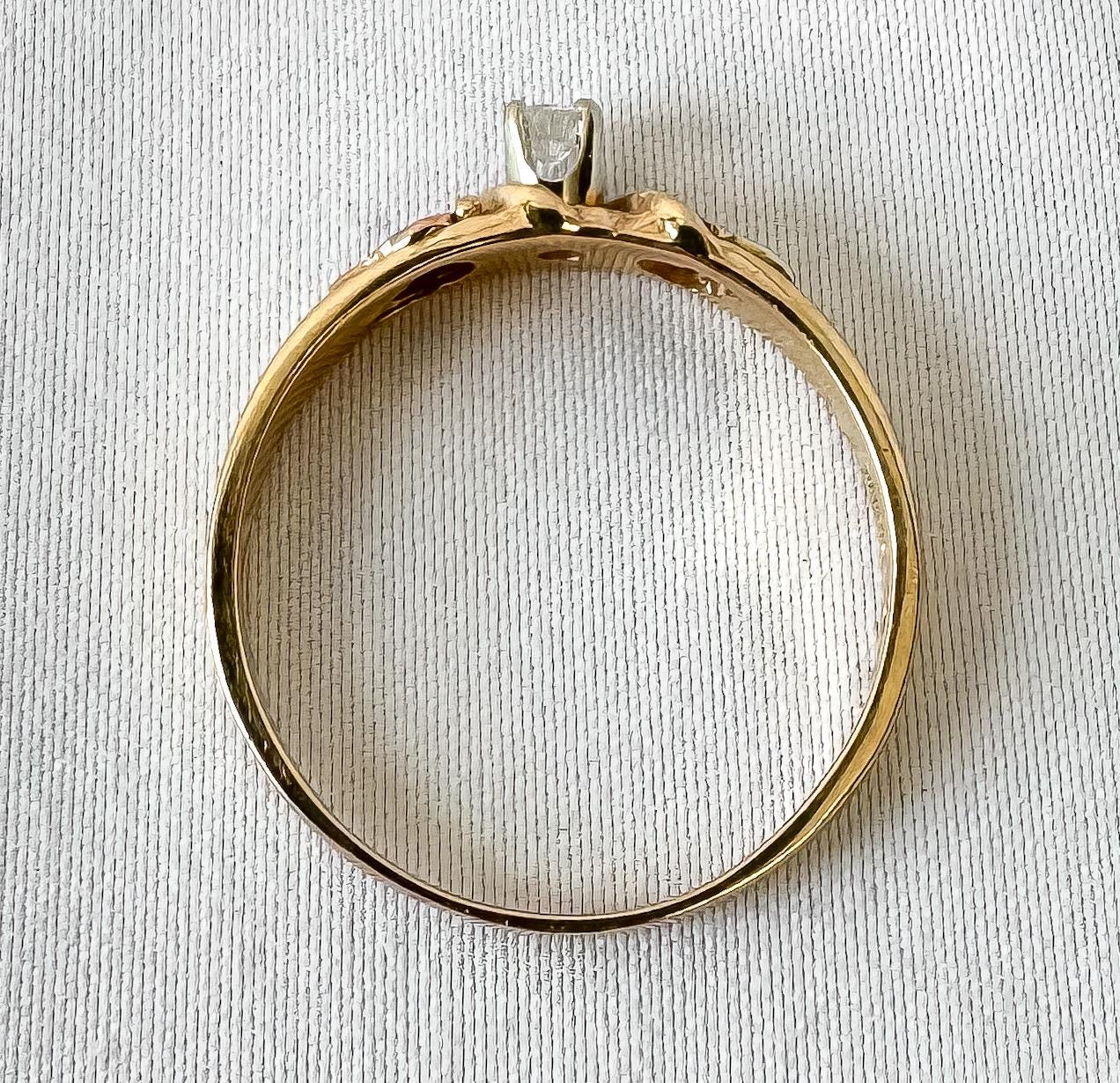 Vintage 10K Black Hills Gold Diamond Two Leaf Ring, Sz. 9.75, Dainty Simple Stackable Ring