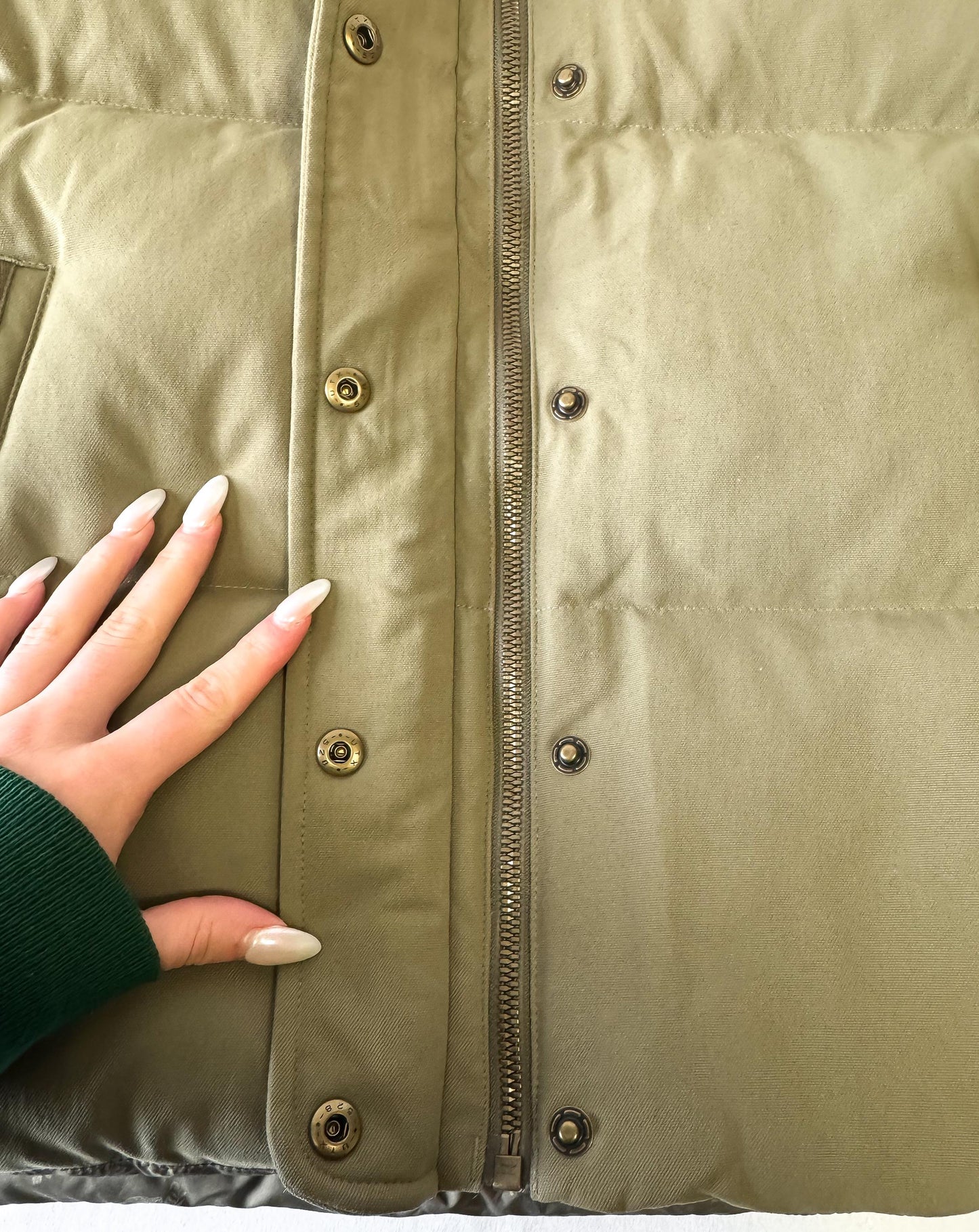 NWT Patagonia Bivy Sage Khaki Vest, Women's Medium