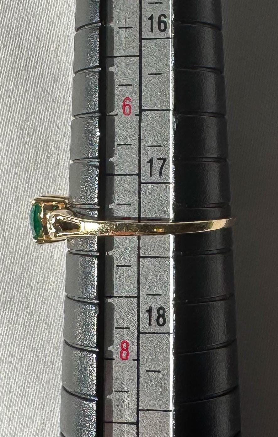 Vintage 10K Yellow Gold Emerald Heart Diamond Ring, Sz. 7, Dainty Simple Minimalist Ring