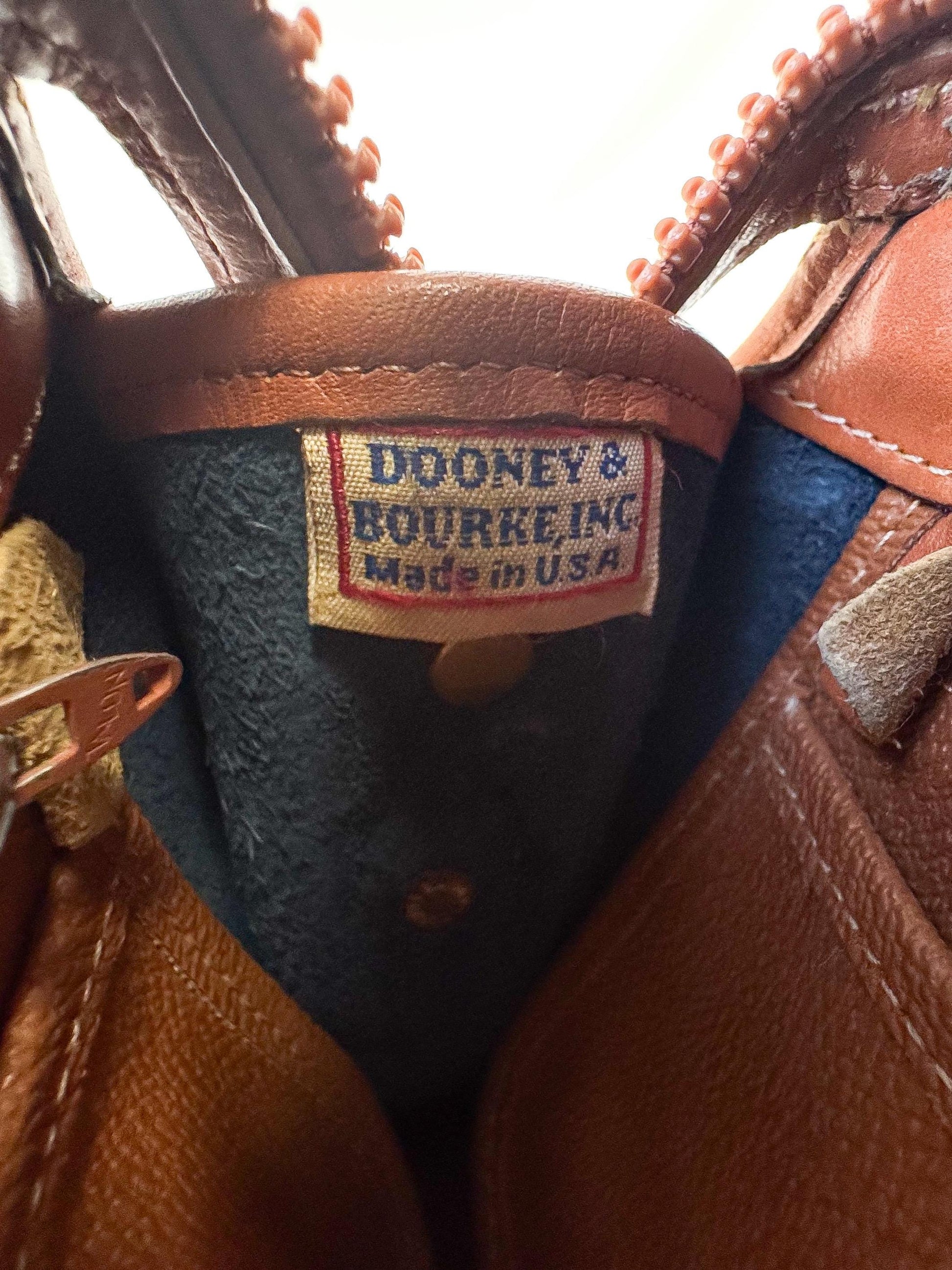 Vintage 90s Dooney and Bourke All Weather Dark Navy Pebbled Leather Crossbody