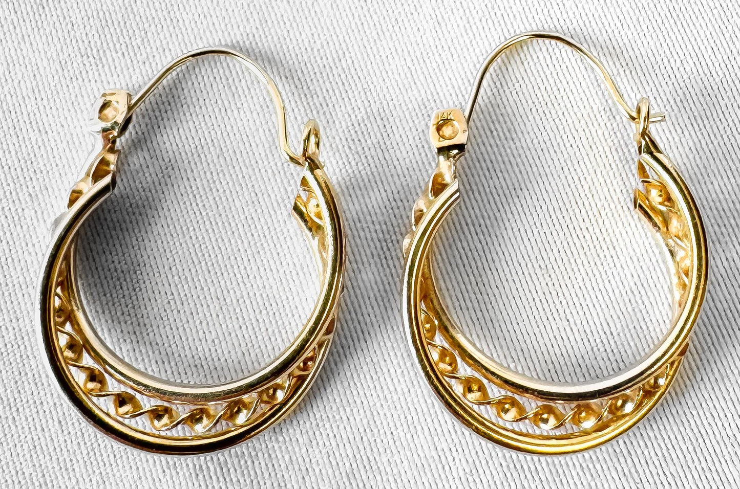 Vintage 10K Yellow Gold Twisted Double Hollow Hoop Earrings, Simple Unique Dainty Minimalist Earrings