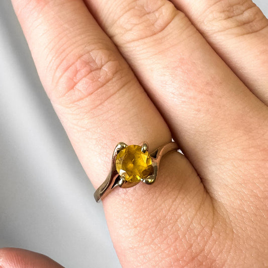Vintage 10K Yellow Gold Yellow Sapphire Solitaire Ring, Sz. 5.75
