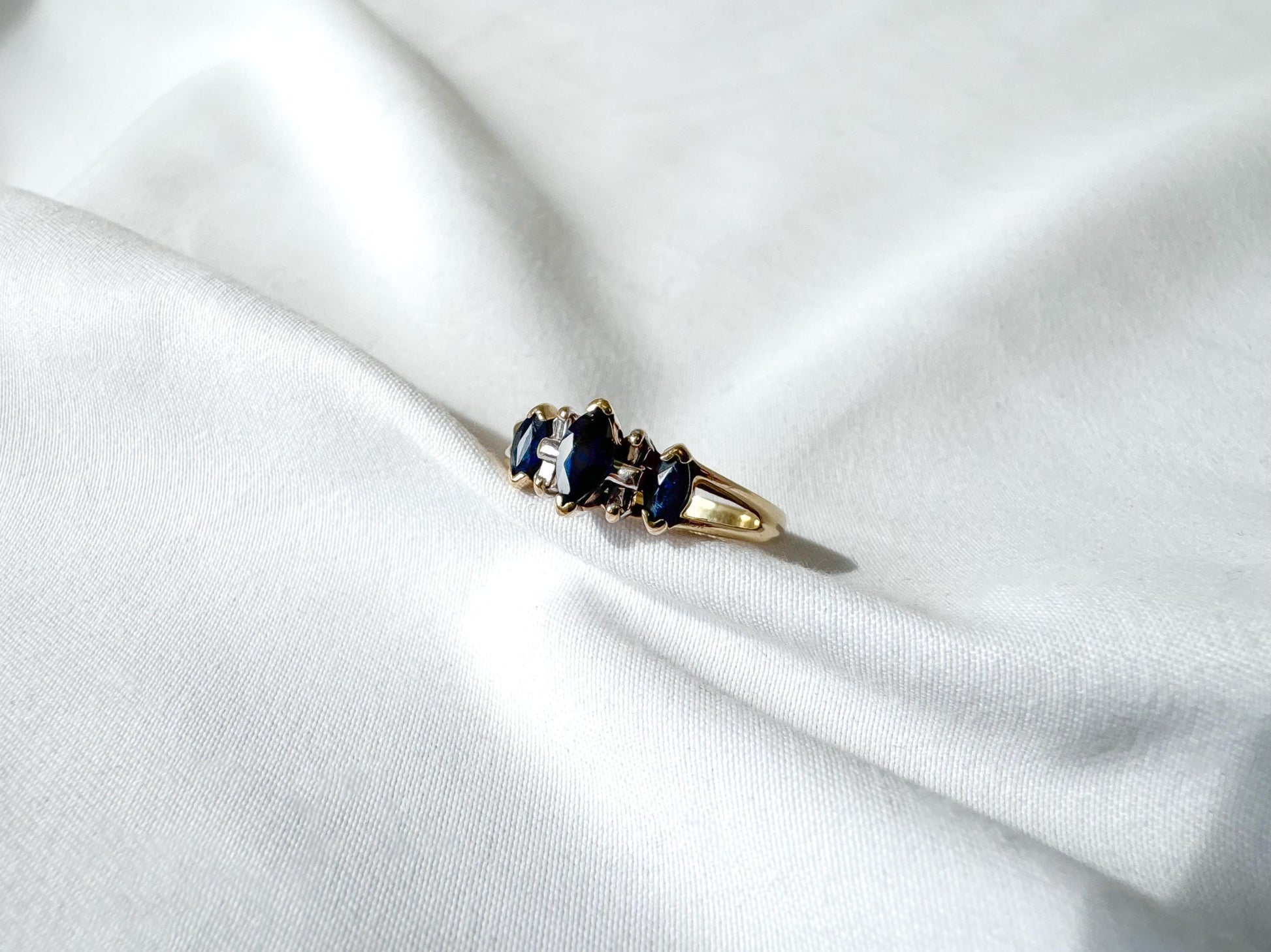 Vintage 10K Yellow Gold Dark Blue Sapphire Marquise Diamond Accent Ring, Sz. 6.5
