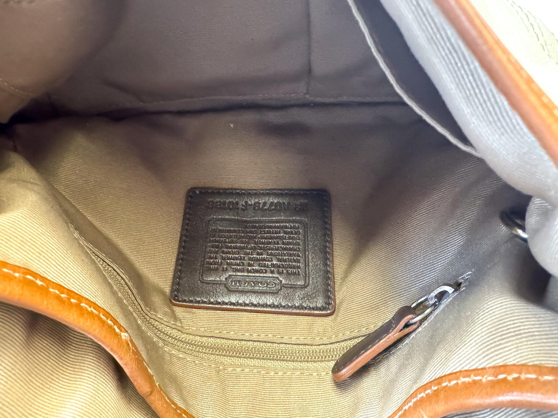 Y2K 00s Coach Off-White Cream Brown Soho Leather Shoulder Bag, Style 10188