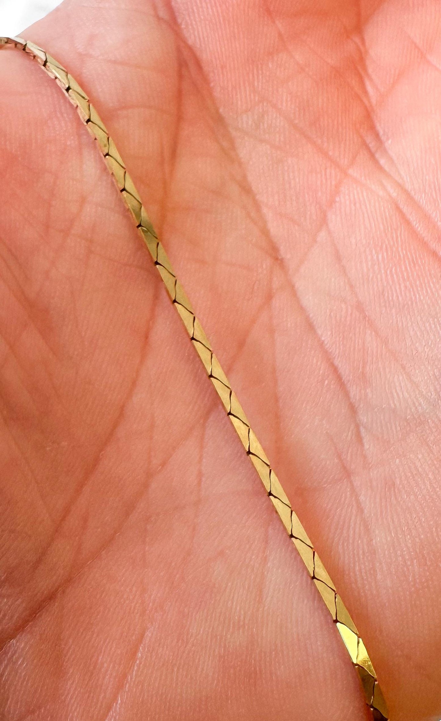 14K Yellow Gold Flat Cobra Link Chain Necklace, Roughly 19", Roughly 1.5mm Width, Simple Elegant Minimalist Chain Necklace