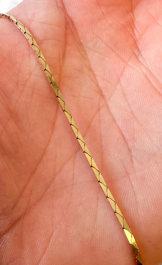 14K Yellow Gold Flat Cobra Link Chain Necklace, Roughly 19", Roughly 1.5mm Width, Simple Elegant Minimalist Chain Necklace