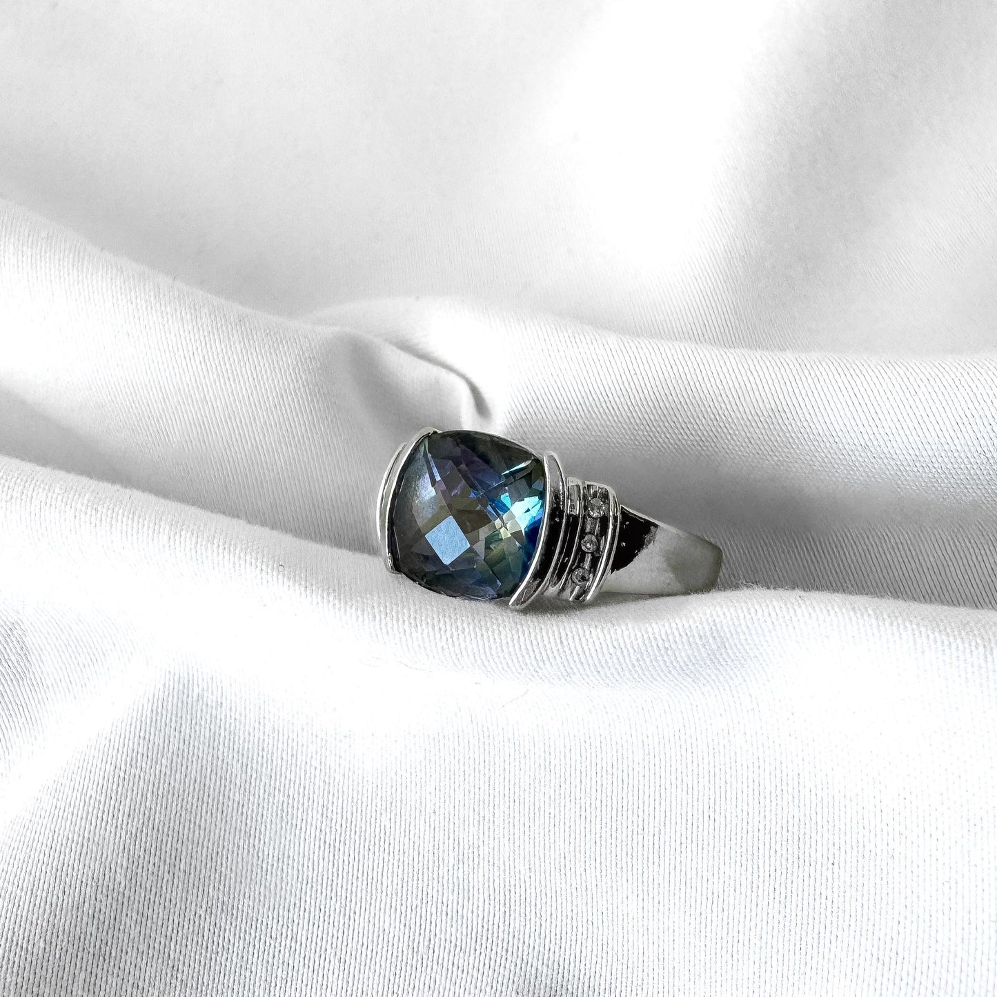 10K White Gold Blue Mystic Sapphire Diamond Accent Ring, Sz. 6