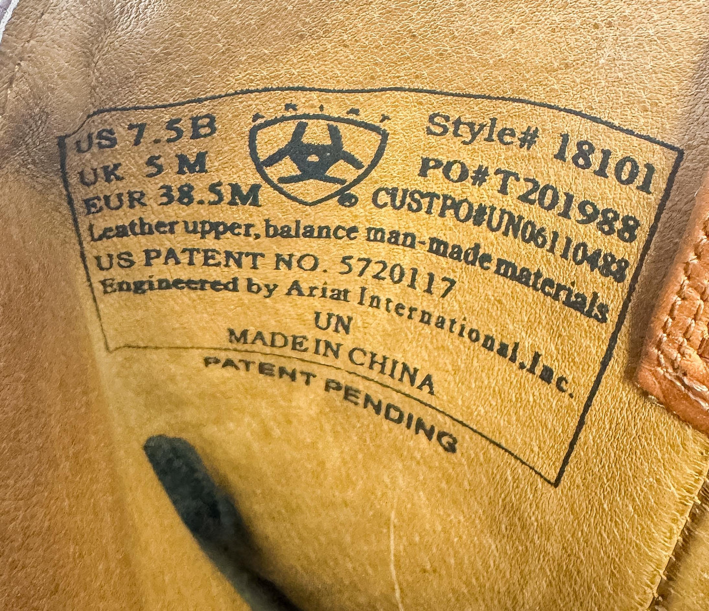 Vintage Style Ariat Sonoro Burnt Orange Leather Cowboy Unisex Boots, Men's Sz. 7.5B, Western Boho Style Festival Boots