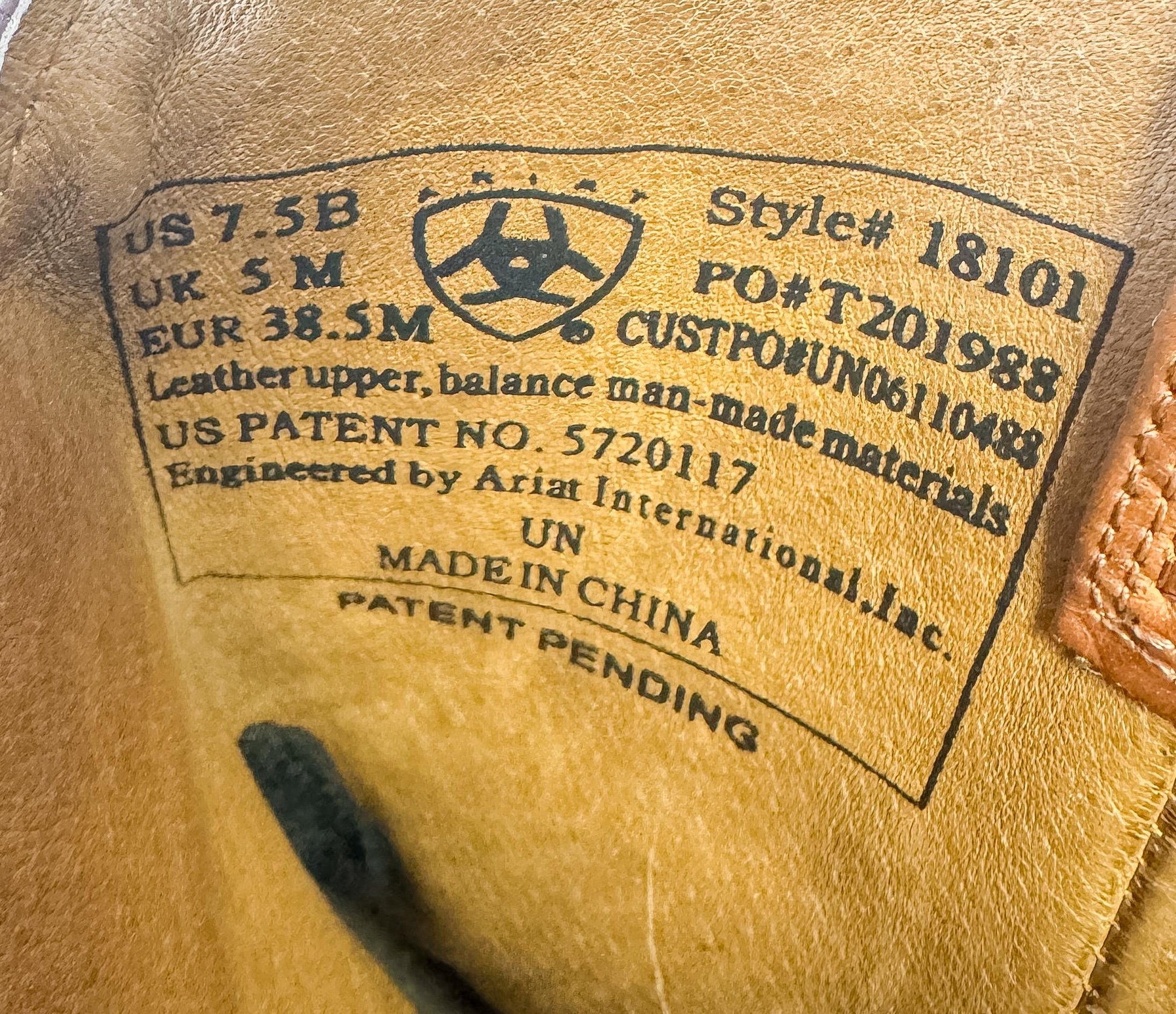 Vintage Style Ariat Sonoro Burnt Orange Leather Cowboy Unisex Boots, Men's Sz. 7.5B, Western Boho Style Festival Boots