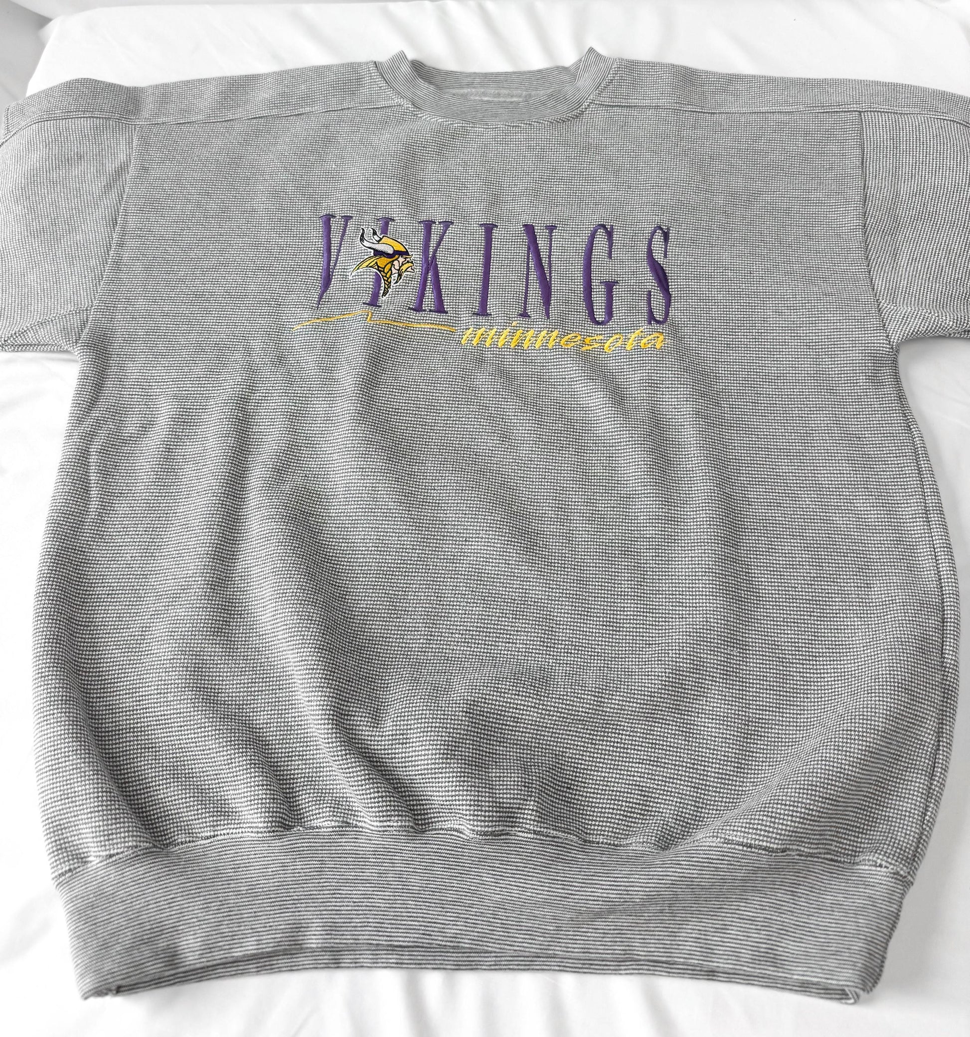 Vintage 90s Minnesota Vikings Gray Embroidered Logo Crewneck Sweater, Men's Sz. L, Vintage NFL Football Apparel