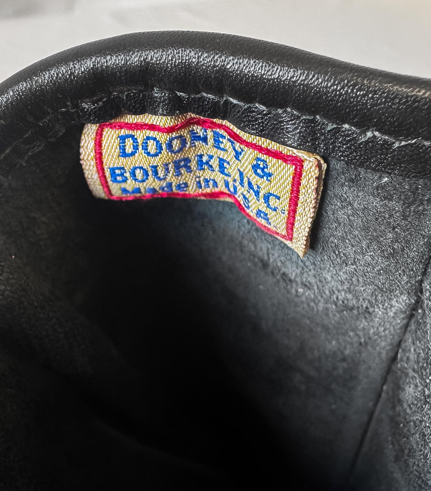 Vintage Dooney and Bourke Black Pebbled Leather Crossbody Briefcase Satchel Work Bag