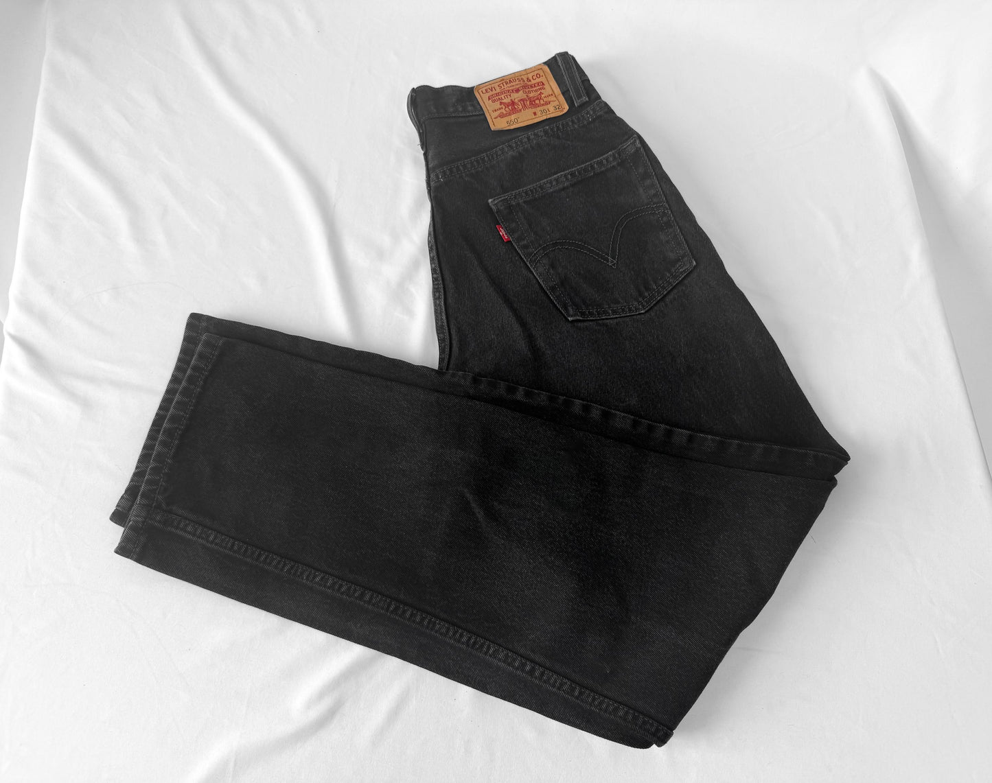 Vintage Levis 550 Black Relaxed Fit Straight Leg Unisex Jeans, Sz. 29" x 31"