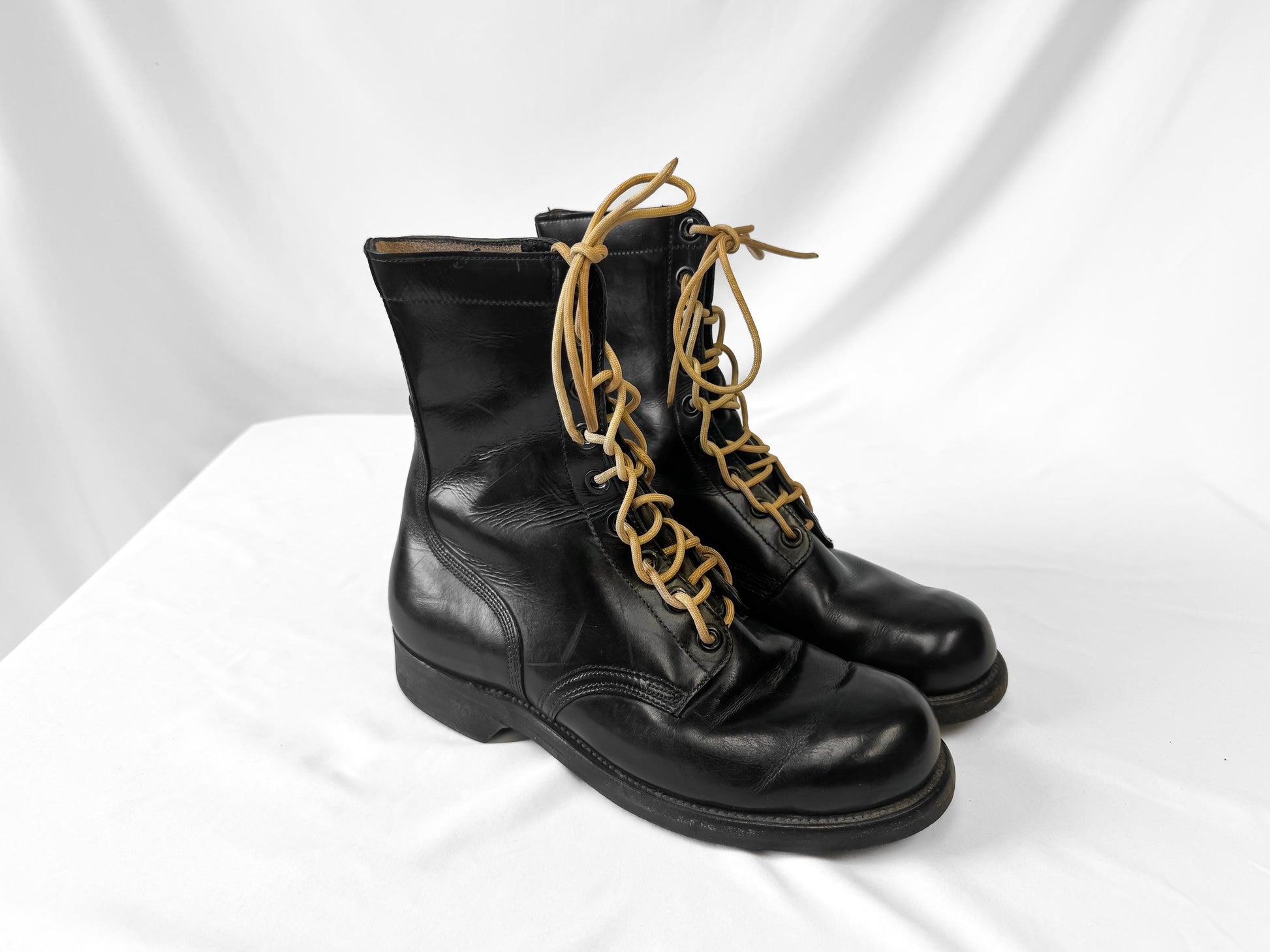 Vintage 1965 Endicott Johnson Mcnamara Vietnam War Era Black Military Style Leather Combat Boots, Vintage Sz. 10 W