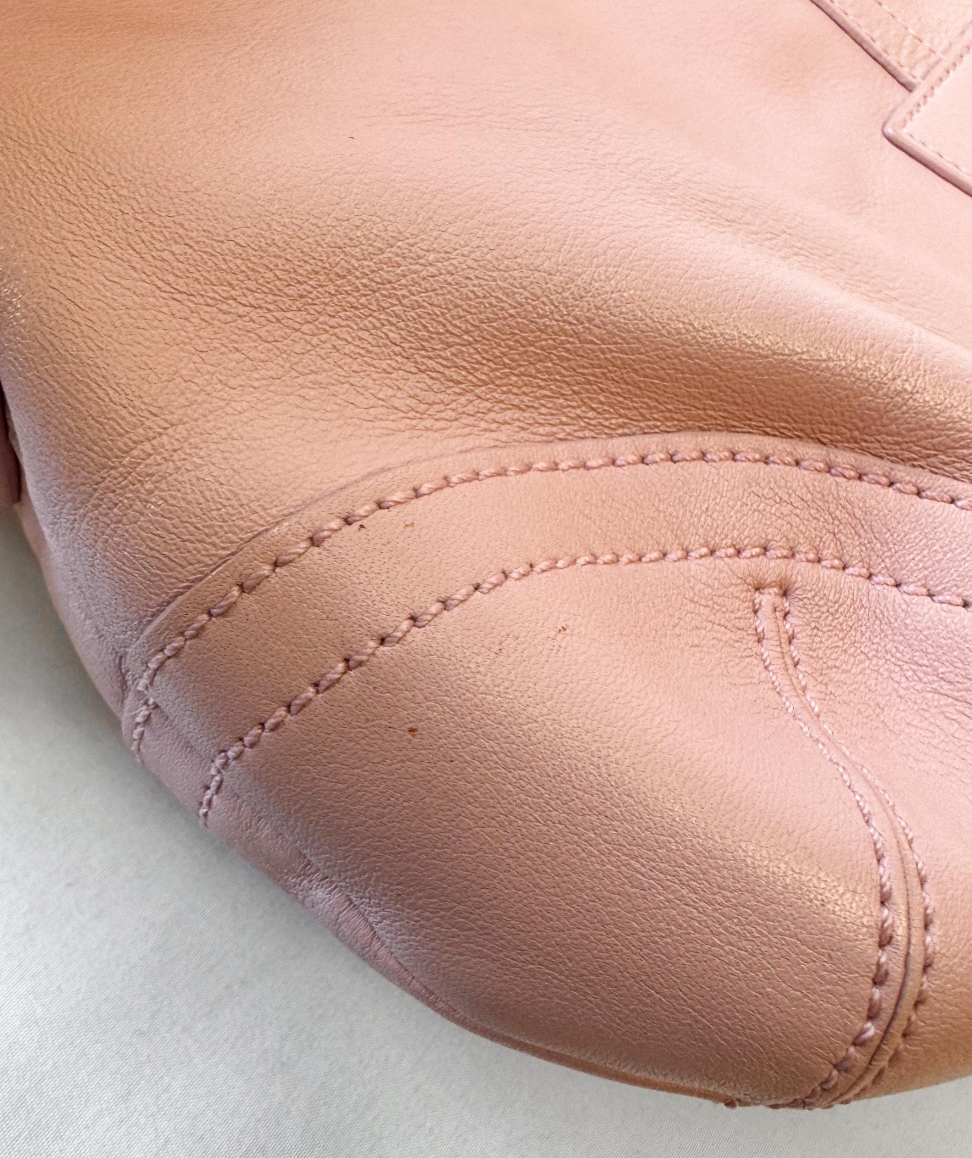 Vintage Y2K Coach Soho Medium Baby Pink Leather Shoulder Bag, Style 9248, 00s Rare Collectors Coach Purse