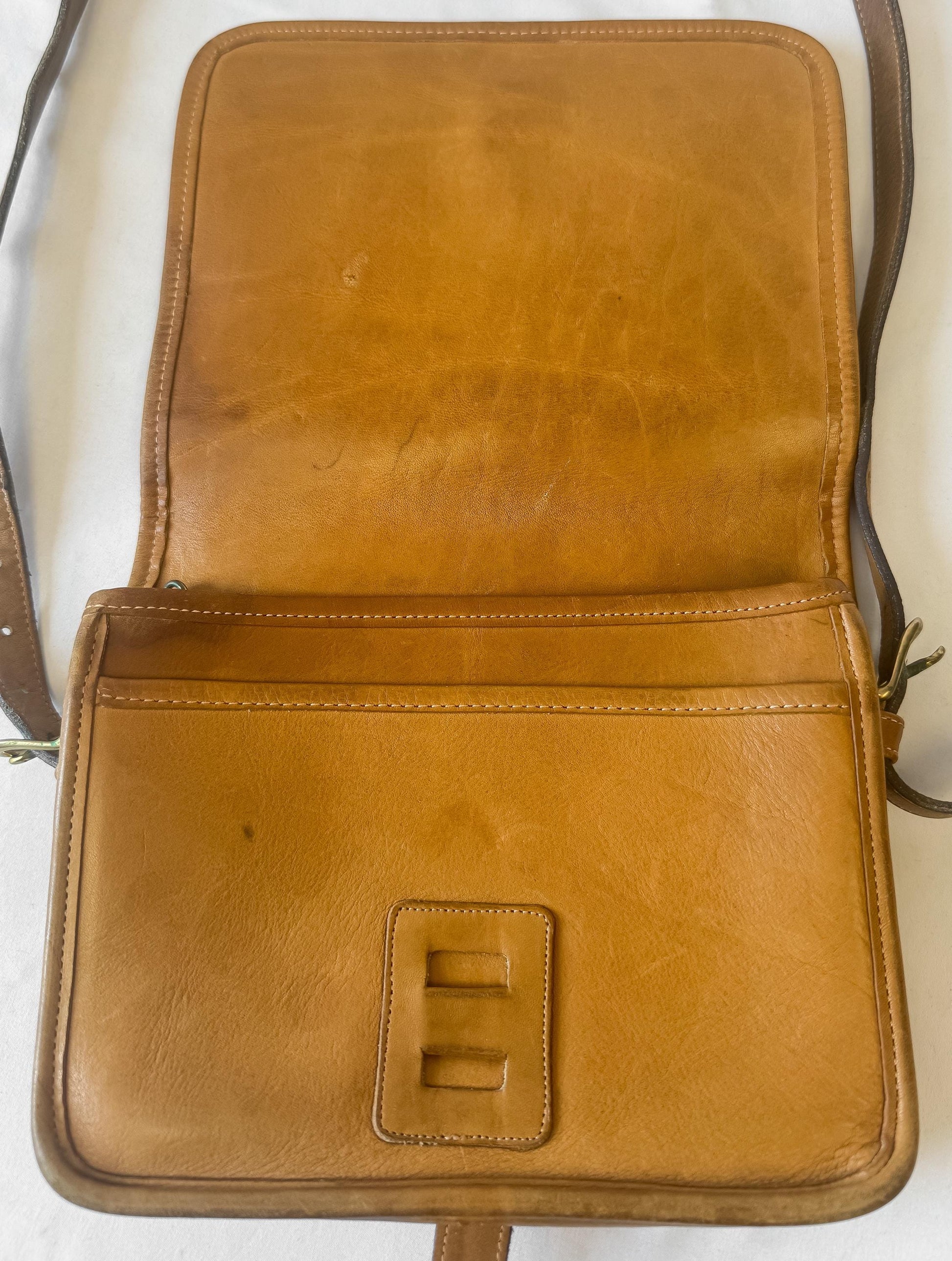 Vintage 70s Coach Tan Leather Saddle Pouch Crossbody Purse, Unique Rare Collectors Coach Bag