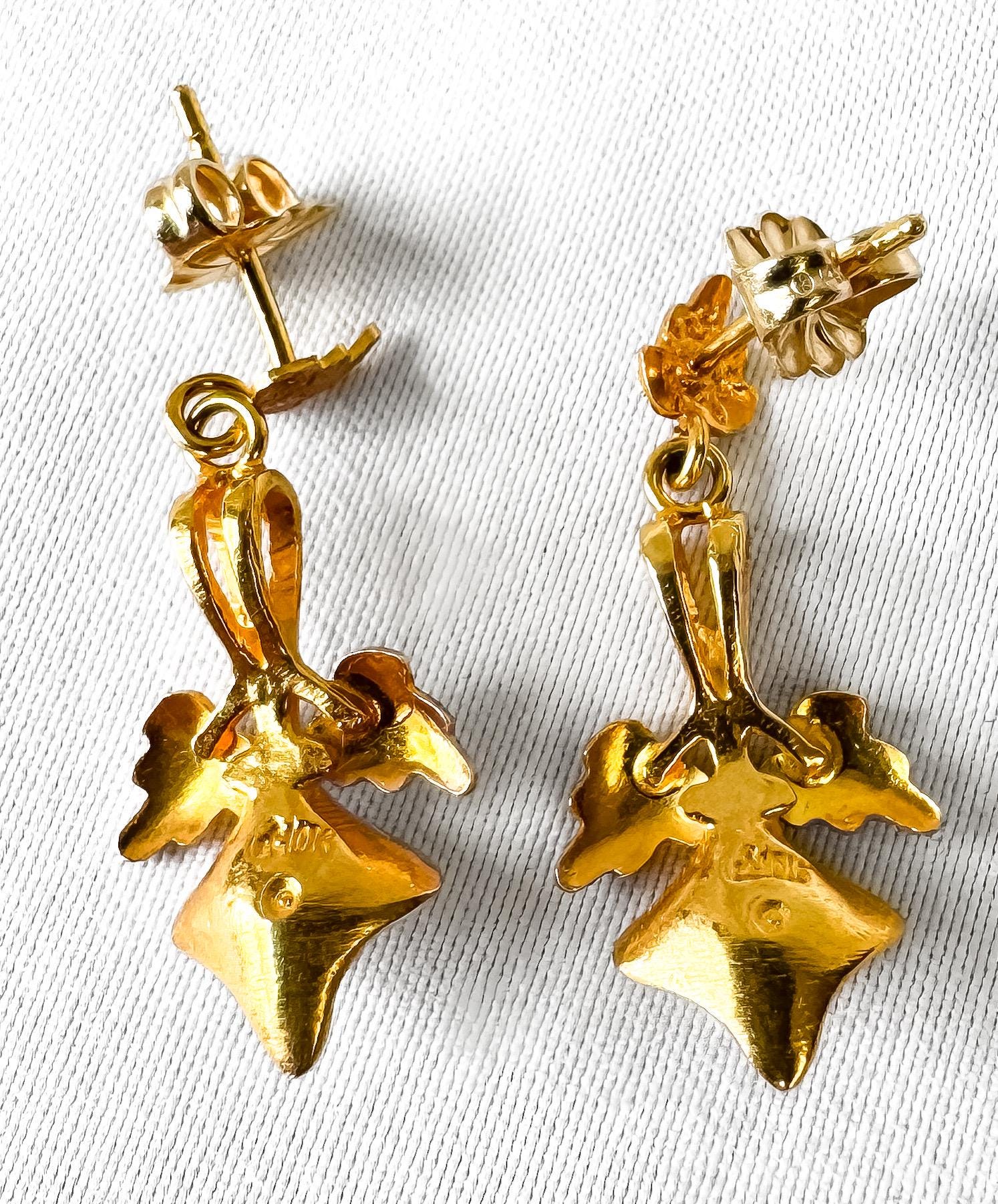 Vintage 10K Landstrom's Black Hills Gold Tri Color Lily Floral Leaf Pearl Dangle Earrings