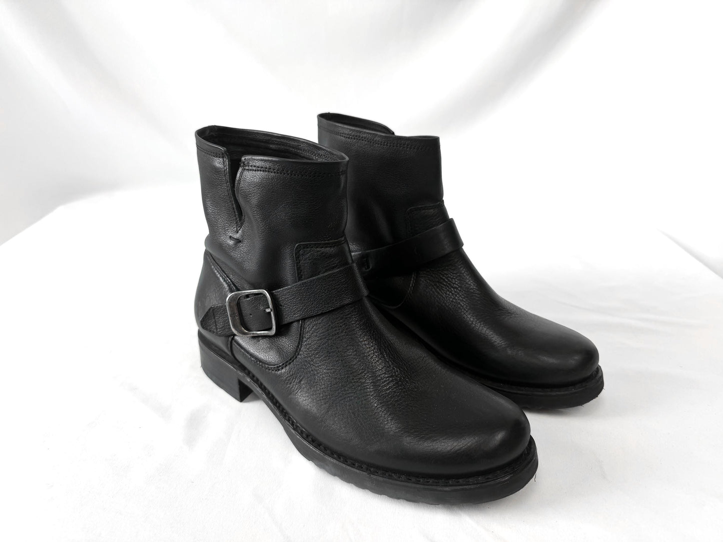Vintage Style Frye Veronica Flex Black Leather Ankle Booties, Women's Sz. 10B