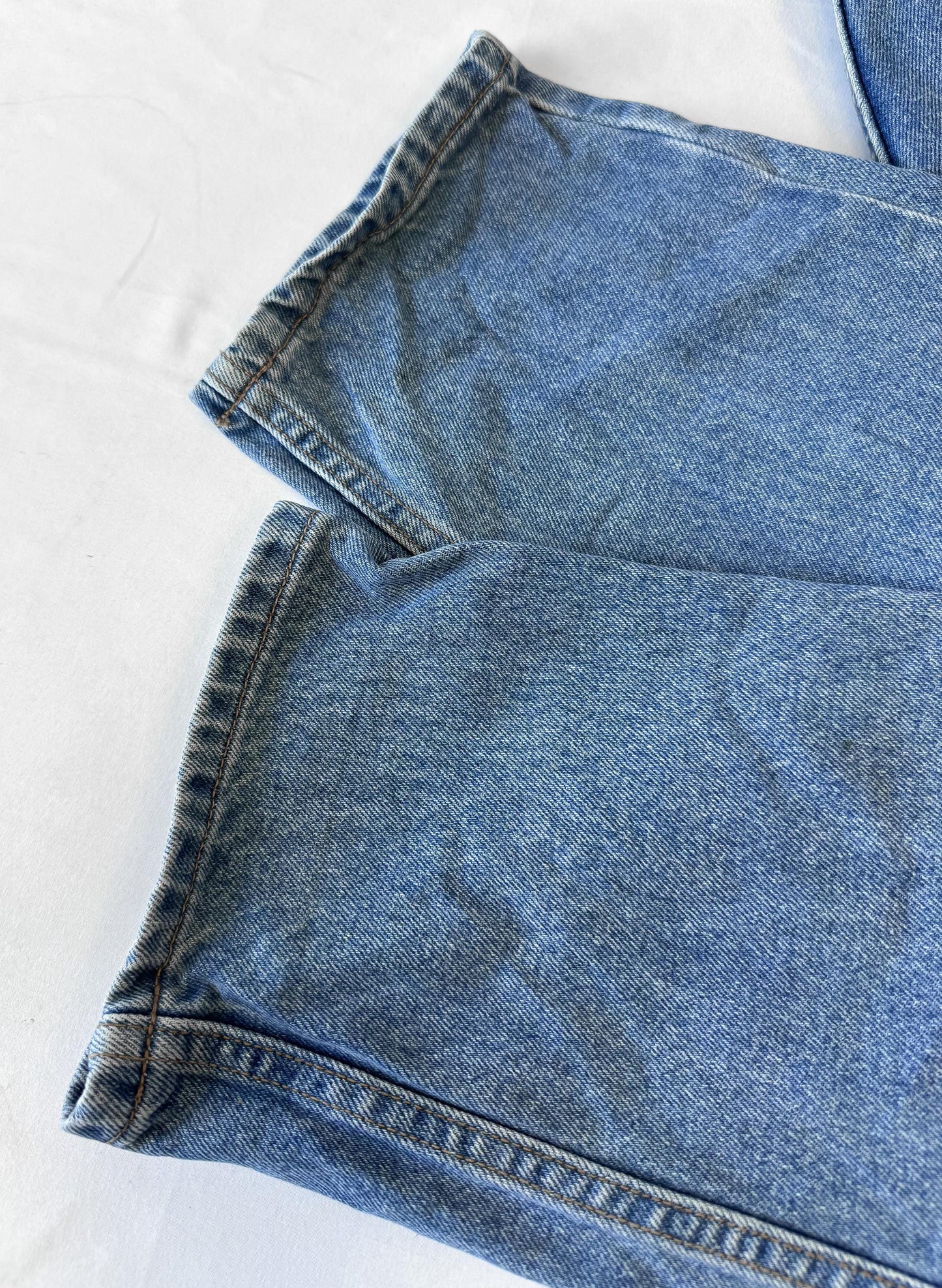 Vintage Rockies Medium Wash Mid Rise Tapered Mom Jeans, Sz. 28" x 34", Vintage Western Jeans