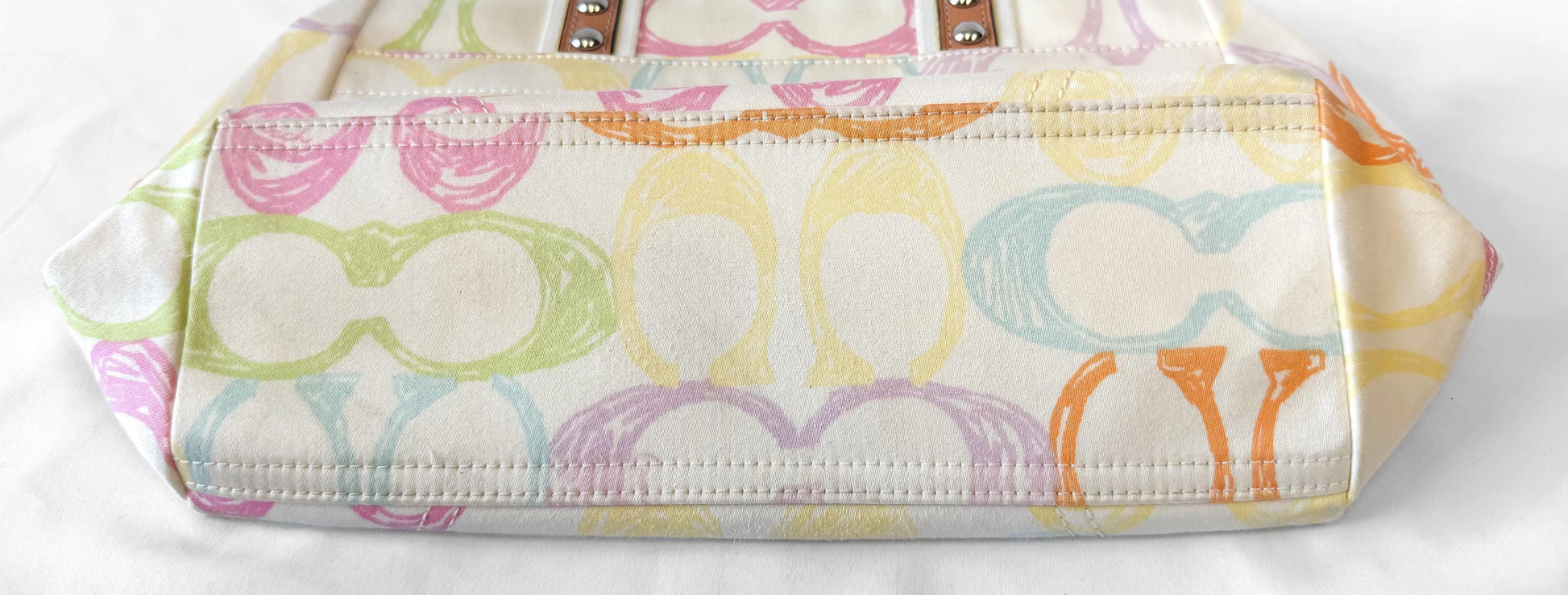 Y2K Coach Hampton White/Cream Rainbow Scribble Signature Canvas Top Handle Bag, Style 10673