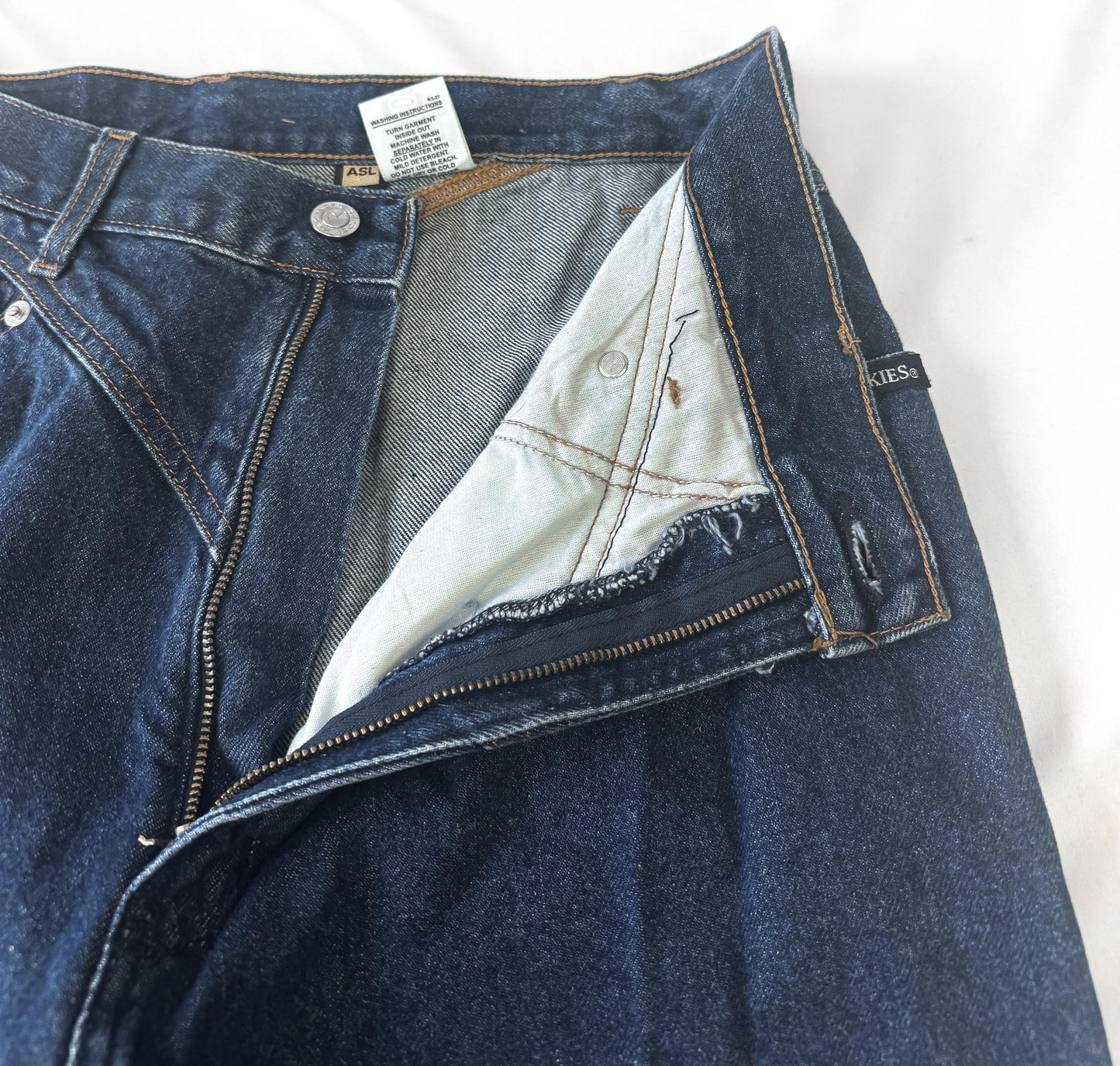 Vintage Rockies Dark Wash High Rise Tapered Jeans, Sz. 33" x 37", Vintage Western Jeans