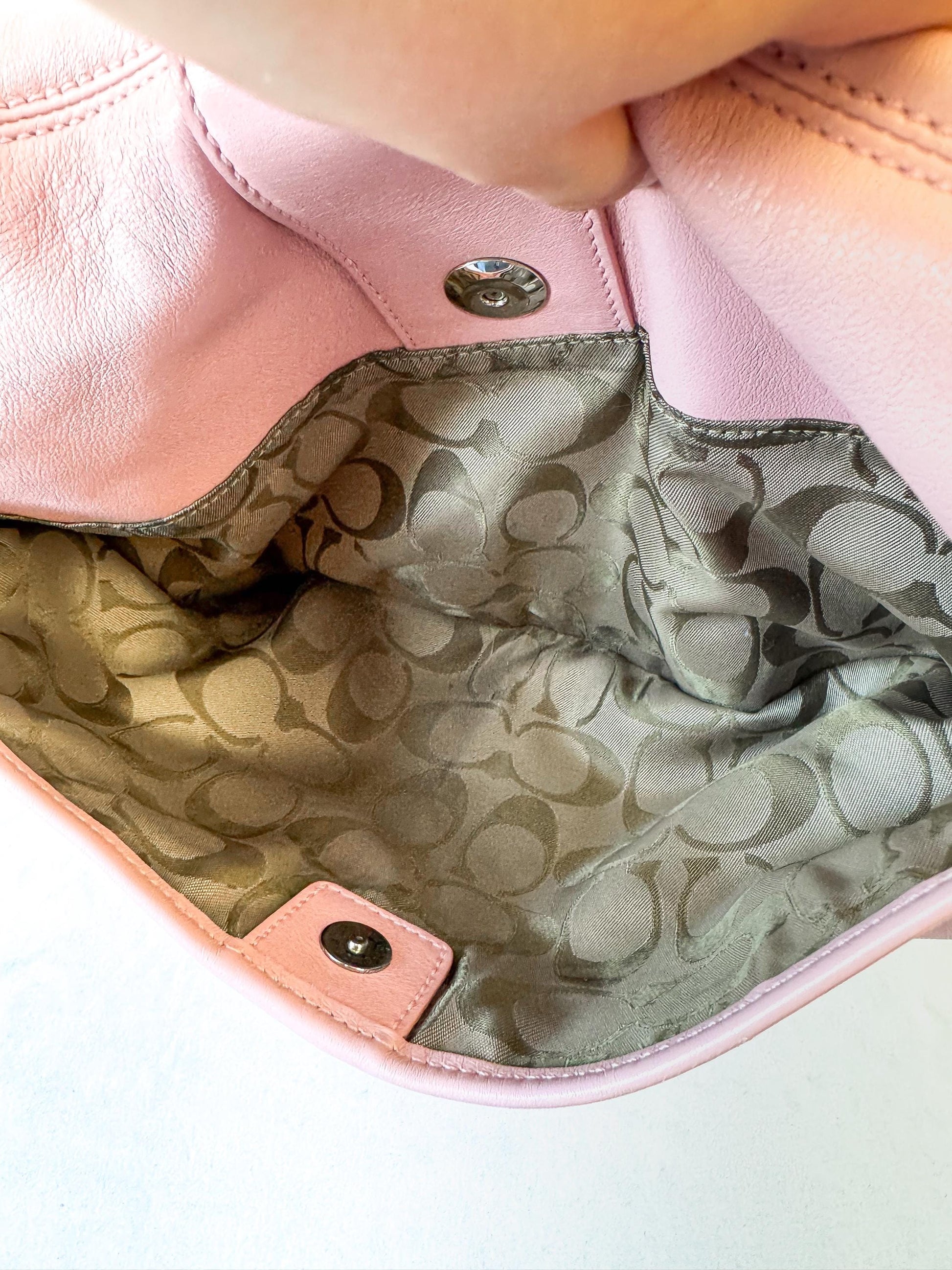 Vintage Y2K Coach Soho Medium Baby Pink Leather Shoulder Bag, Style 9248, 00s Rare Collectors Coach Purse
