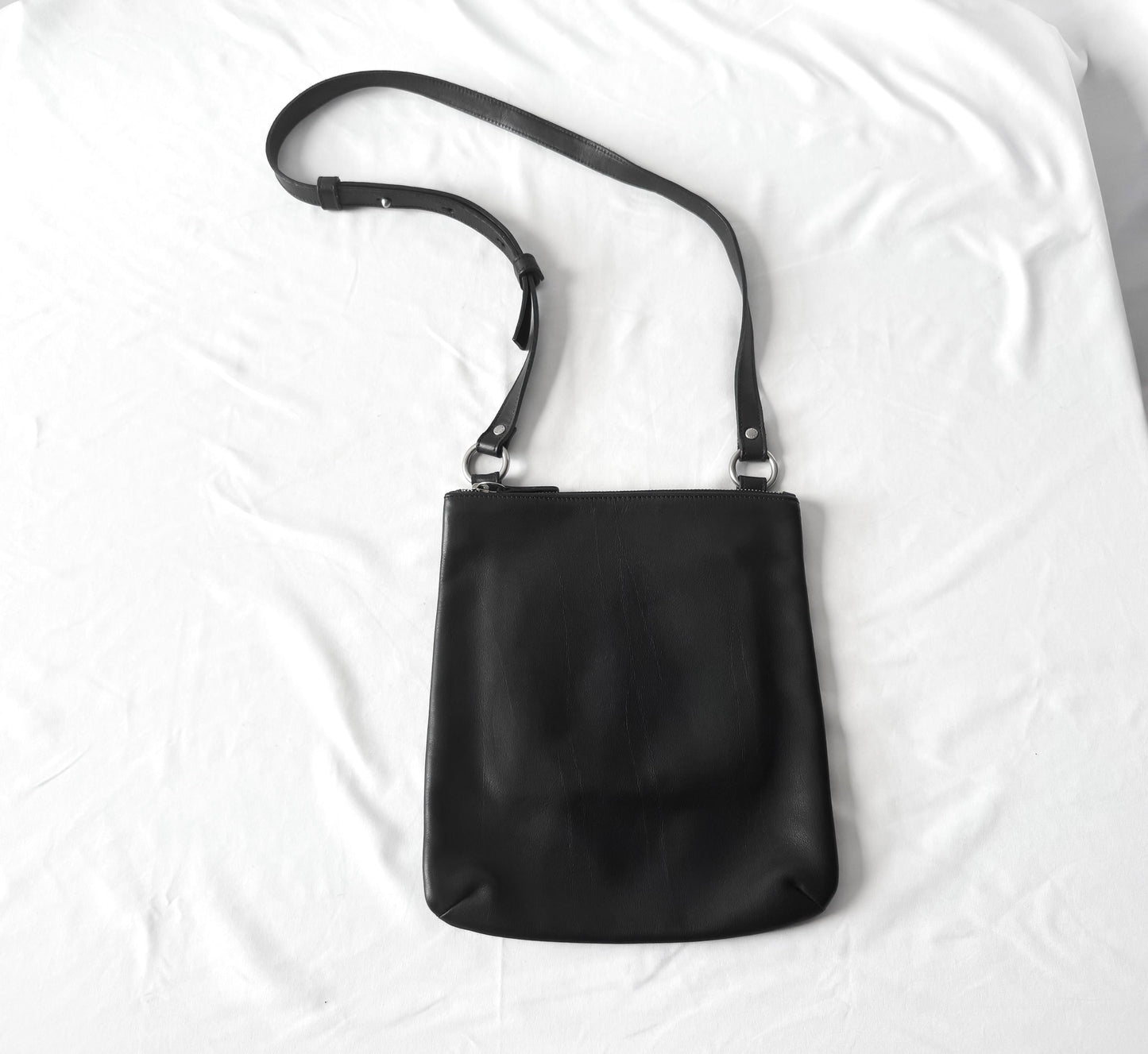 00s Coach Chelsea Slim Messenger Black Leather Crossbody Bag, Style 9457