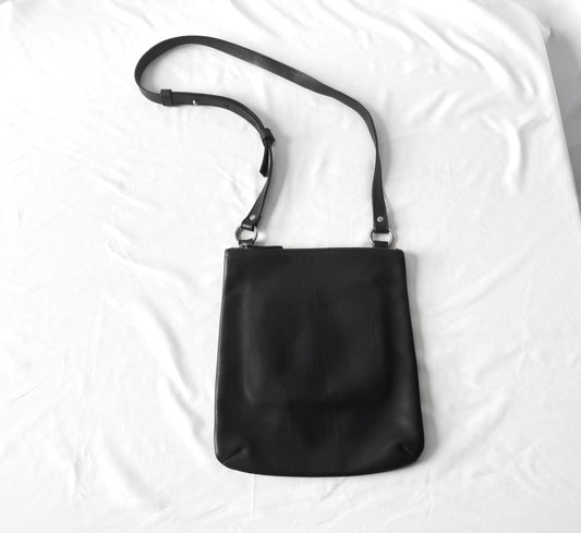 00s Coach Chelsea Slim Messenger Black Leather Crossbody Bag, Style 9457