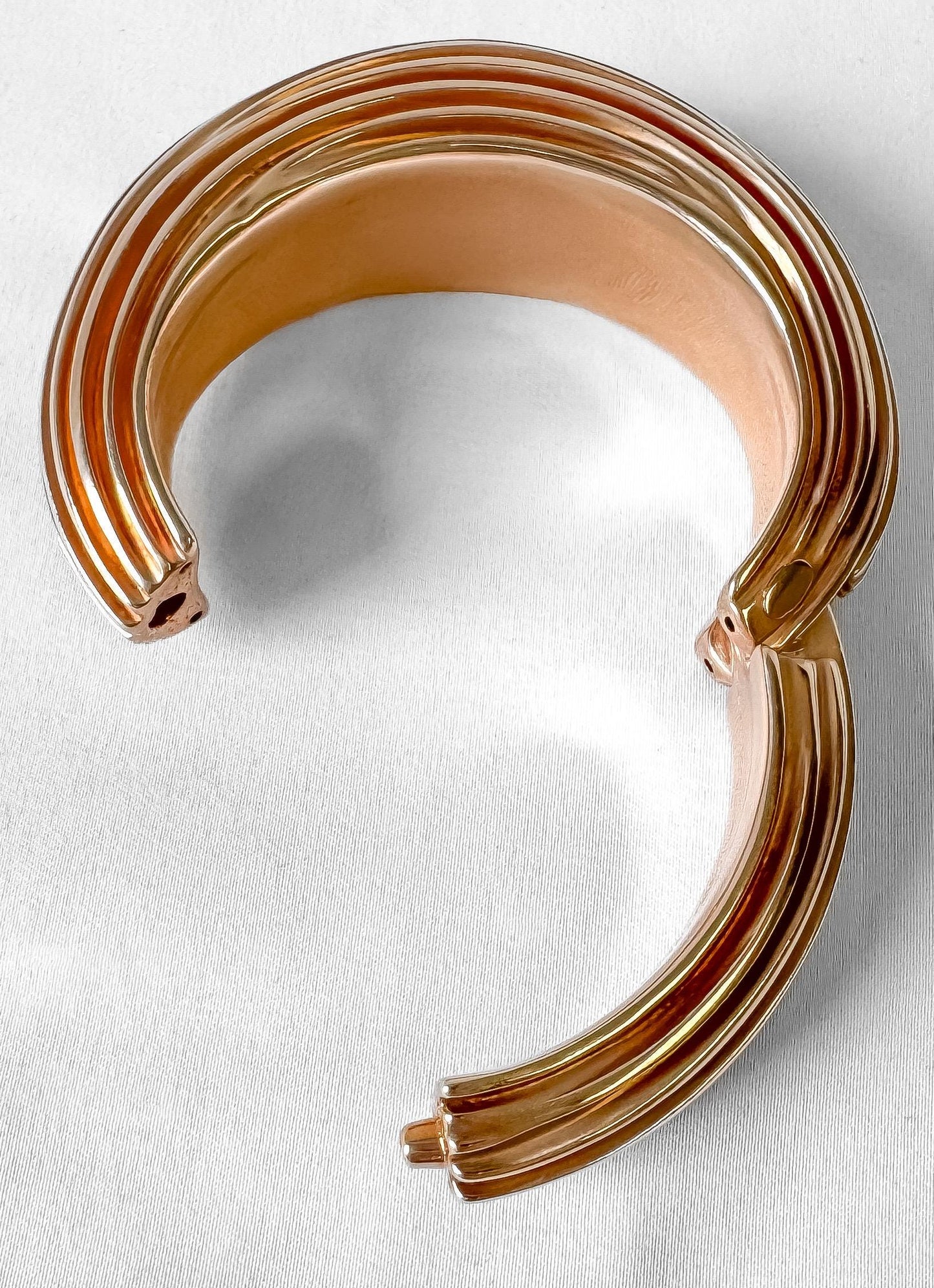 Vintage JCM 925 Copper Rose Gold Toned Wave Ribbed Tapered Bangle Bracelet, 7.5 Inches, Unique Statement Minimalist Bracelet